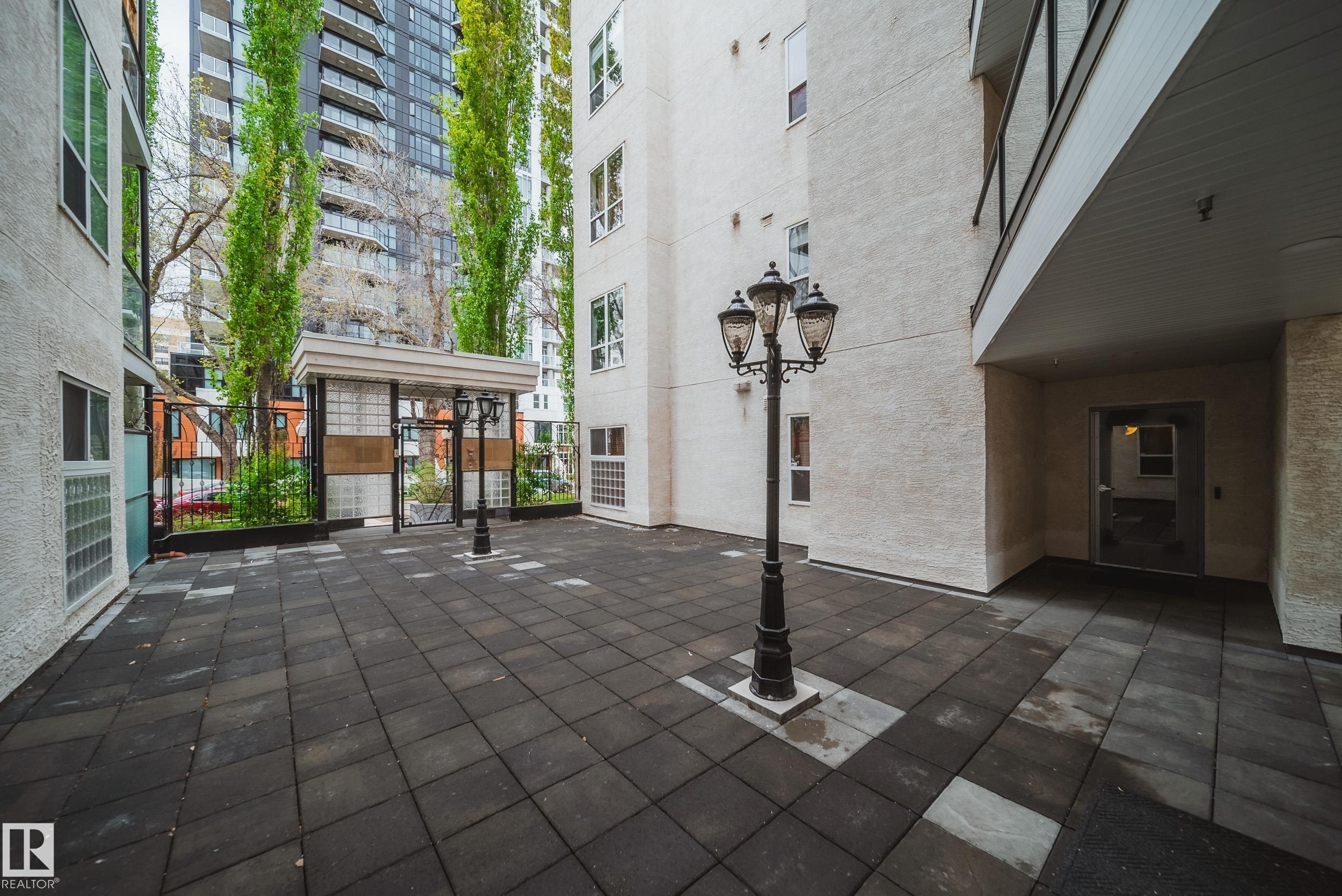 Photo 31 at 532 - 10023 110 Street NW, Wîhkwêntôwin, Edmonton