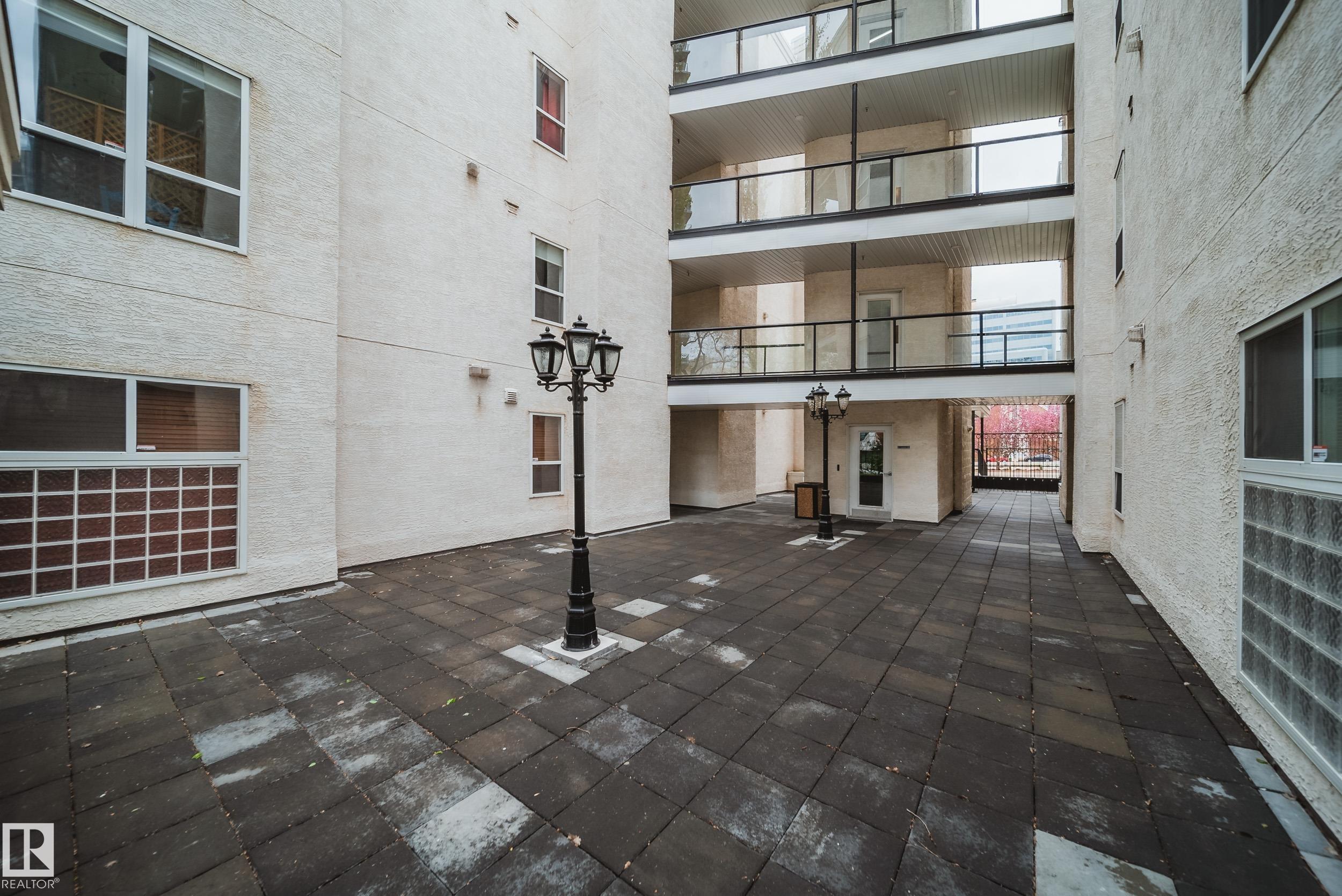 Photo 32 at 532 - 10023 110 Street NW, Wîhkwêntôwin, Edmonton