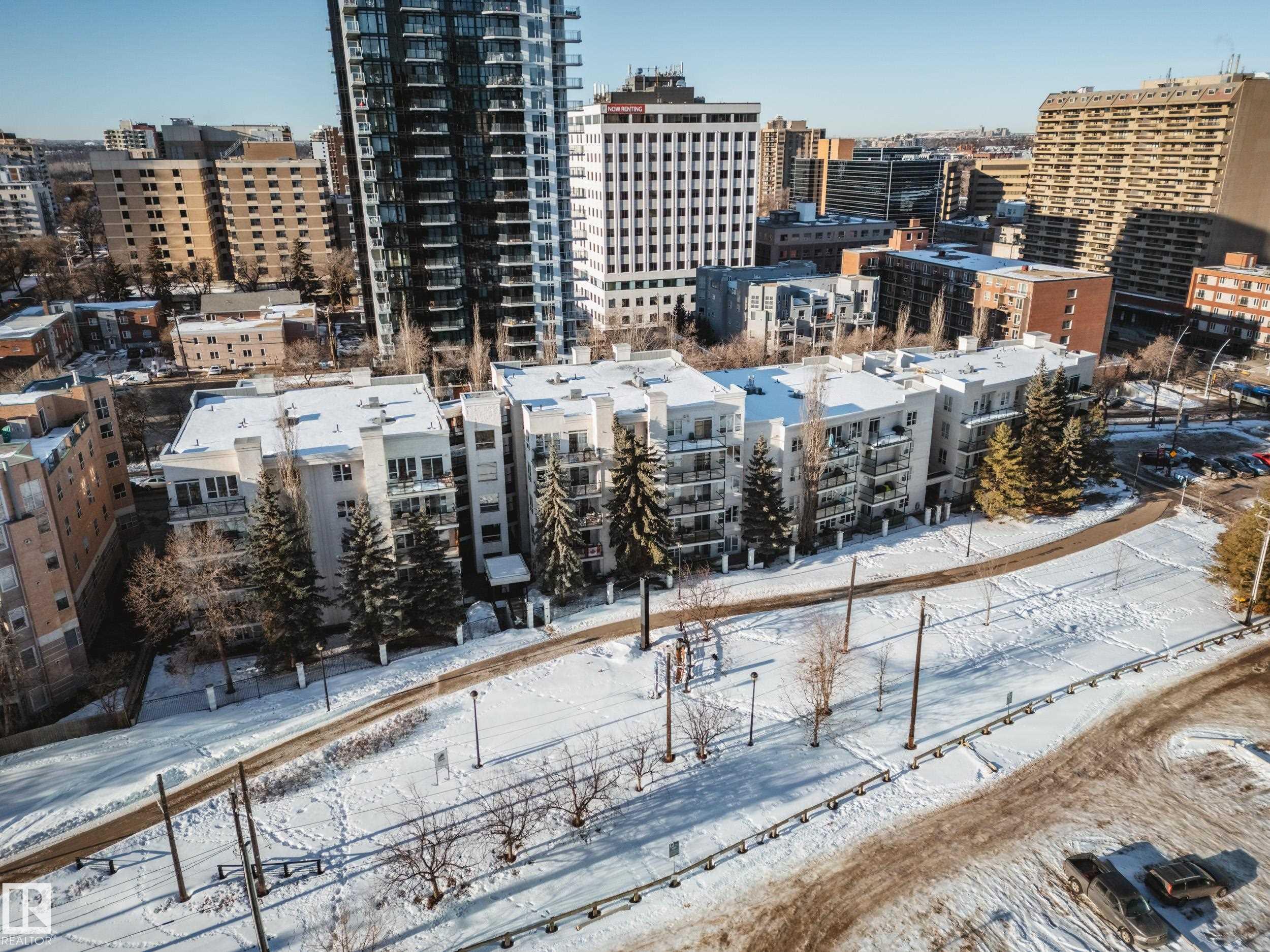 Photo 37 at 532 - 10023 110 Street NW, Wîhkwêntôwin, Edmonton