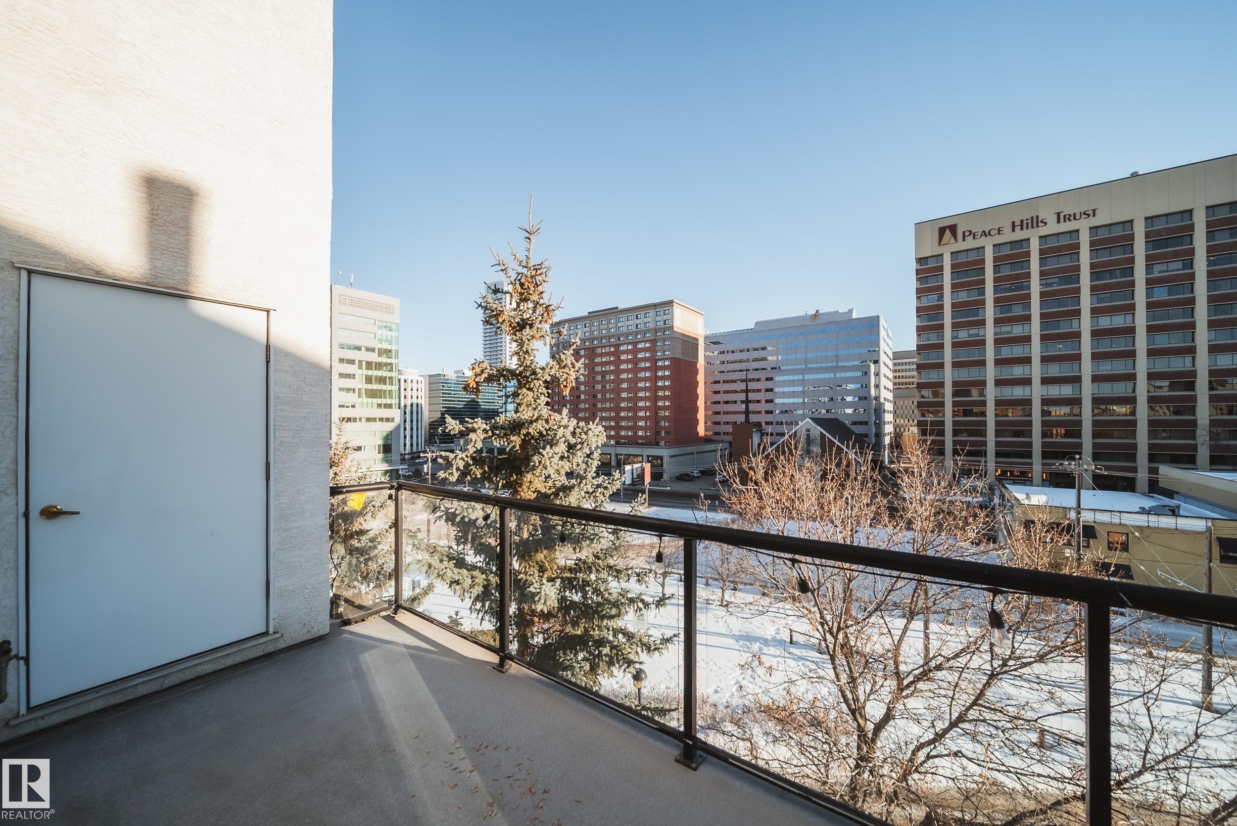 Photo 9 at 532 - 10023 110 Street NW, Wîhkwêntôwin, Edmonton