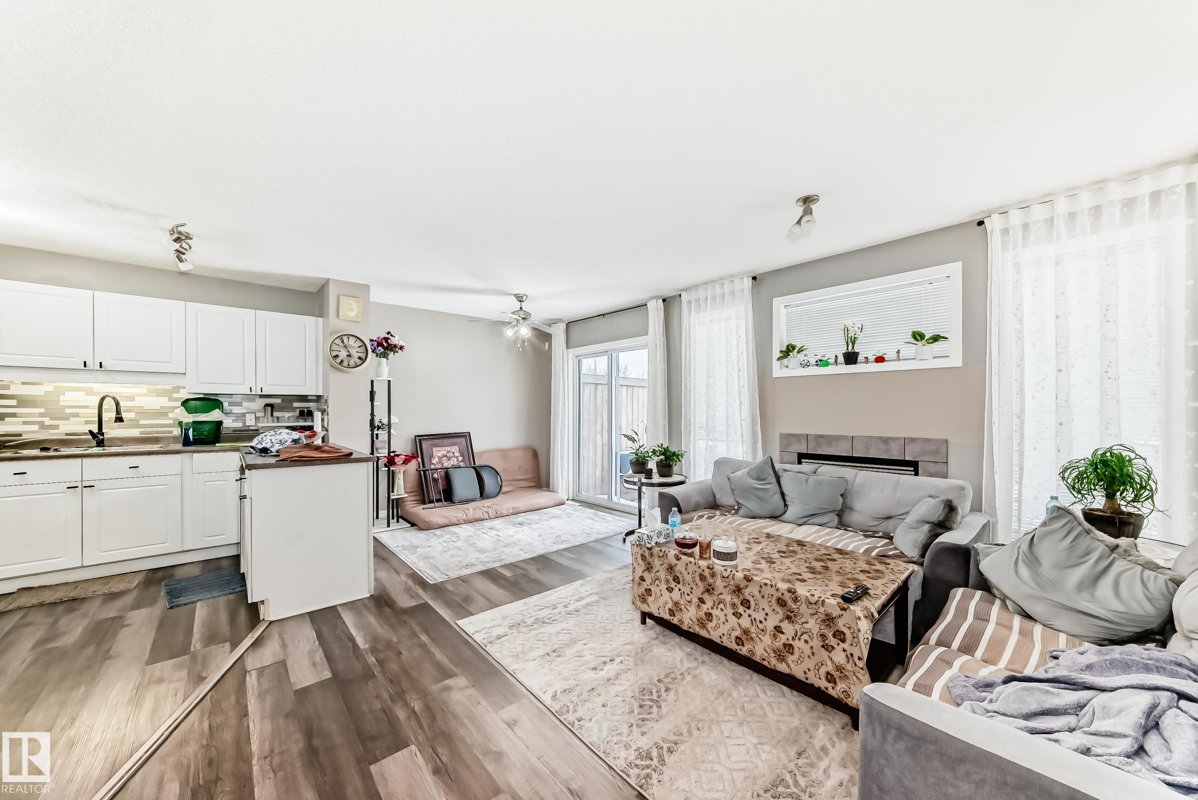 Photo 12 at 404 Hudson Court NW, Hudson, Edmonton