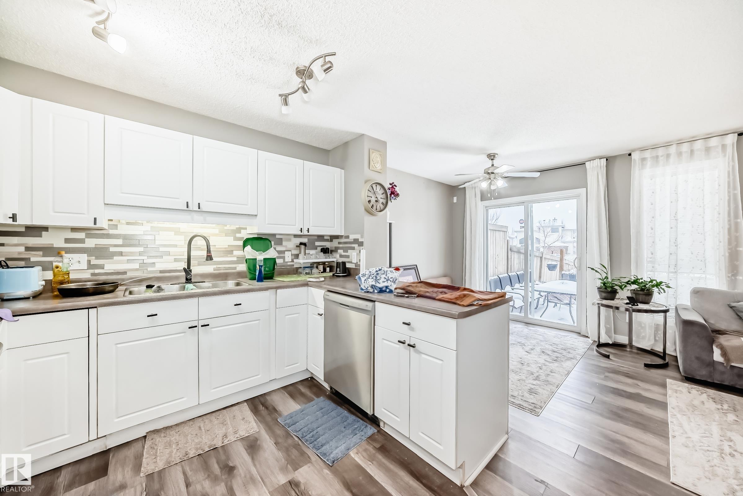 Photo 13 at 404 Hudson Court NW, Hudson, Edmonton