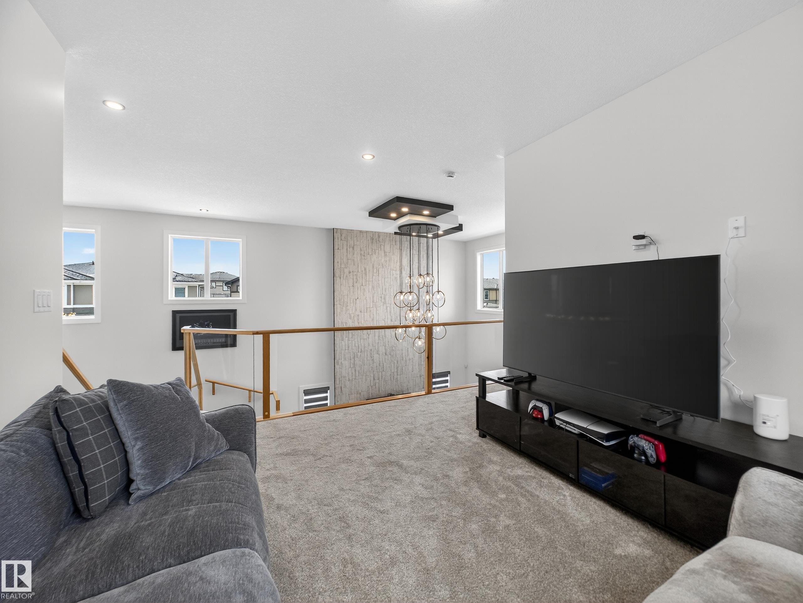 Photo 32 at 8 Prescott Boulevard, Prescott, Spruce Grove