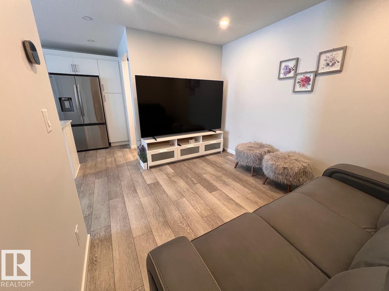 Photo 8 at 1114 Crestview Terrace, Hearthstone, Sherwood Park