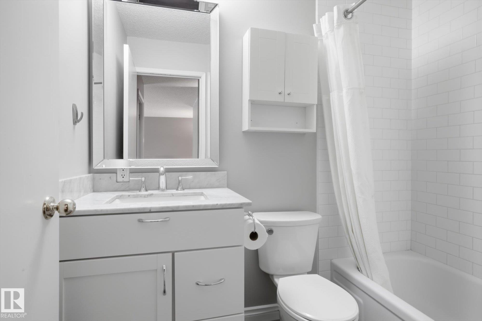 Photo 17 at 203 - 11307 99 Avenue NW, Wîhkwêntôwin, Edmonton