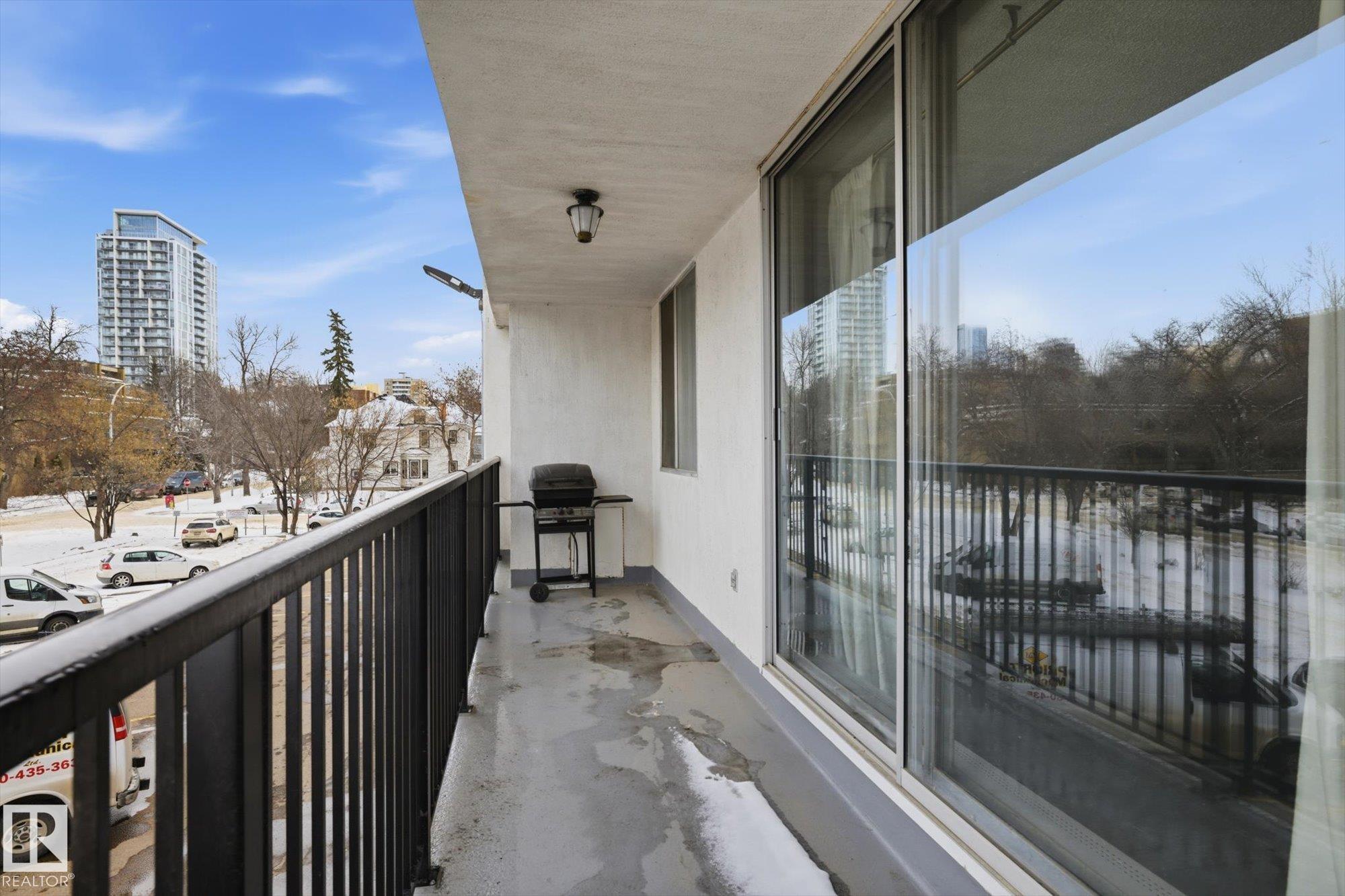 Photo 20 at 203 - 11307 99 Avenue NW, Wîhkwêntôwin, Edmonton