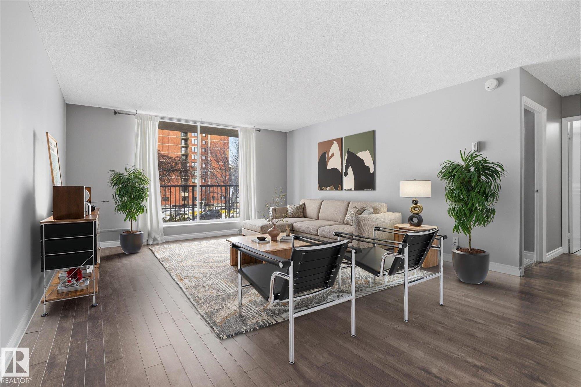 Photo 6 at 203 - 11307 99 Avenue NW, Wîhkwêntôwin, Edmonton