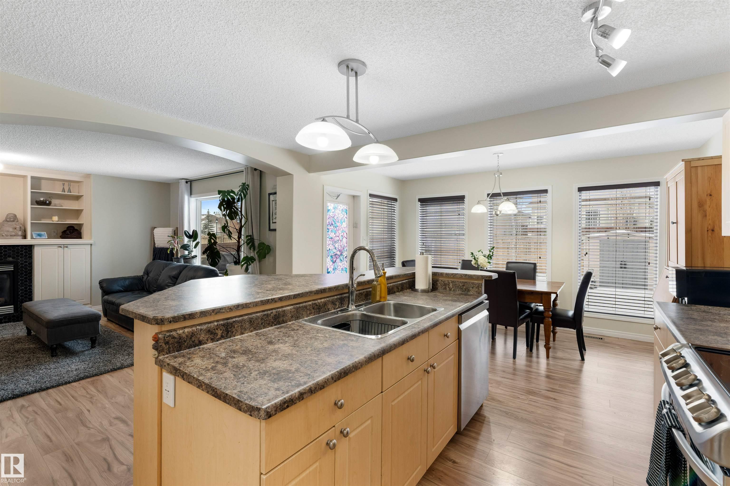 Photo 13 at 7422 Singer Landing NW, South Terwillegar, Edmonton