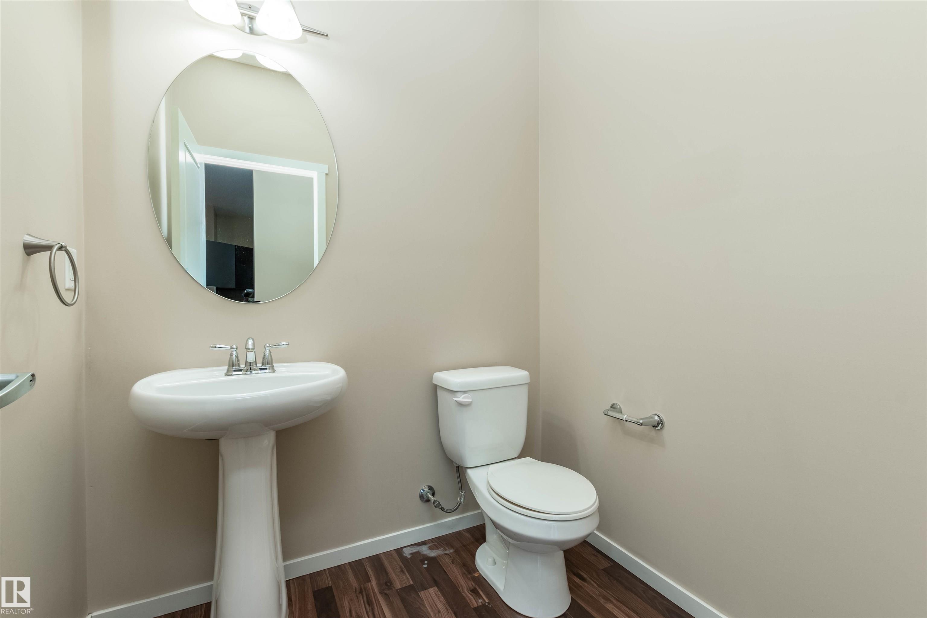 Photo 11 at 7526 Ellesmere Way, Emerald Hills, Sherwood Park