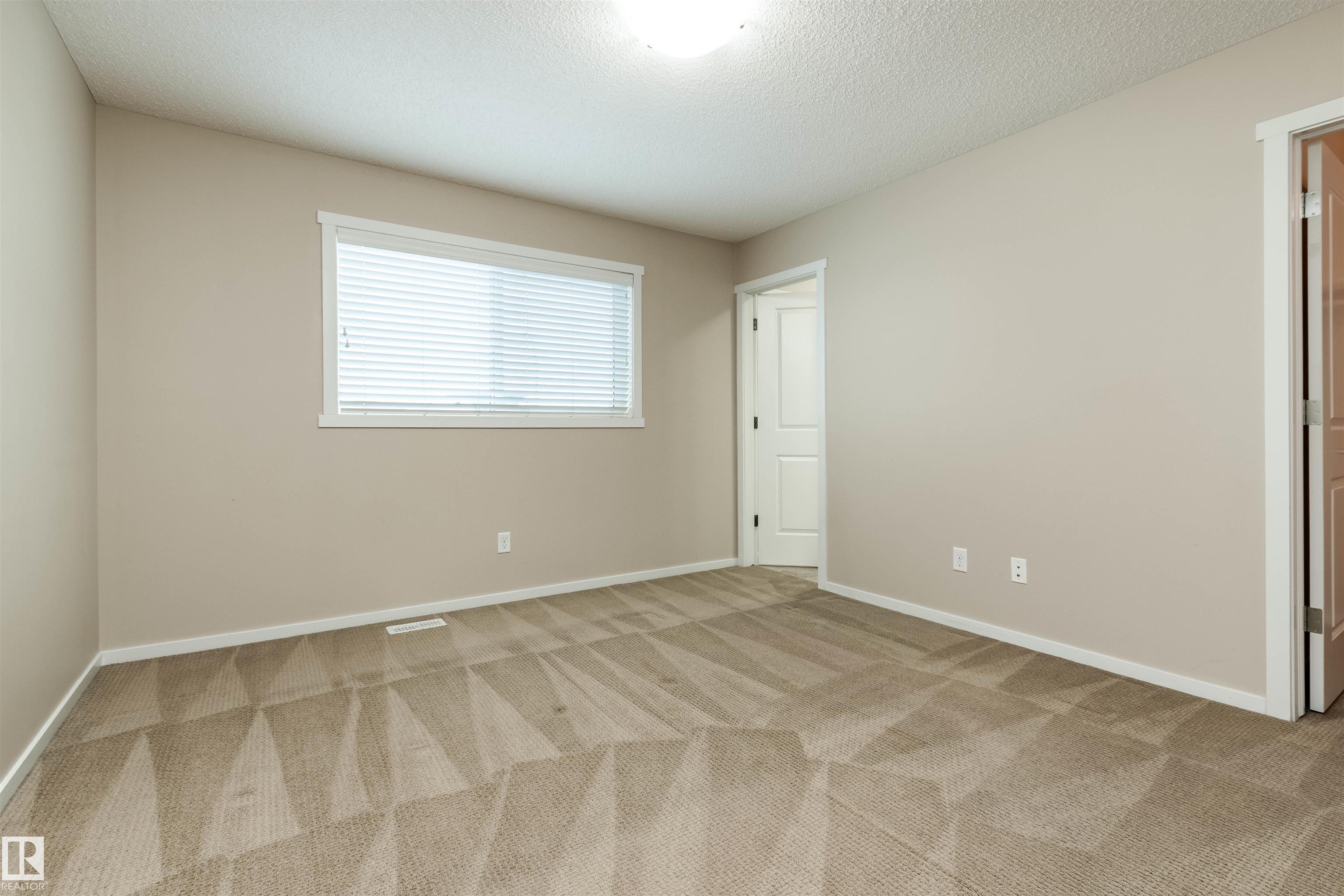 Photo 13 at 7526 Ellesmere Way, Emerald Hills, Sherwood Park
