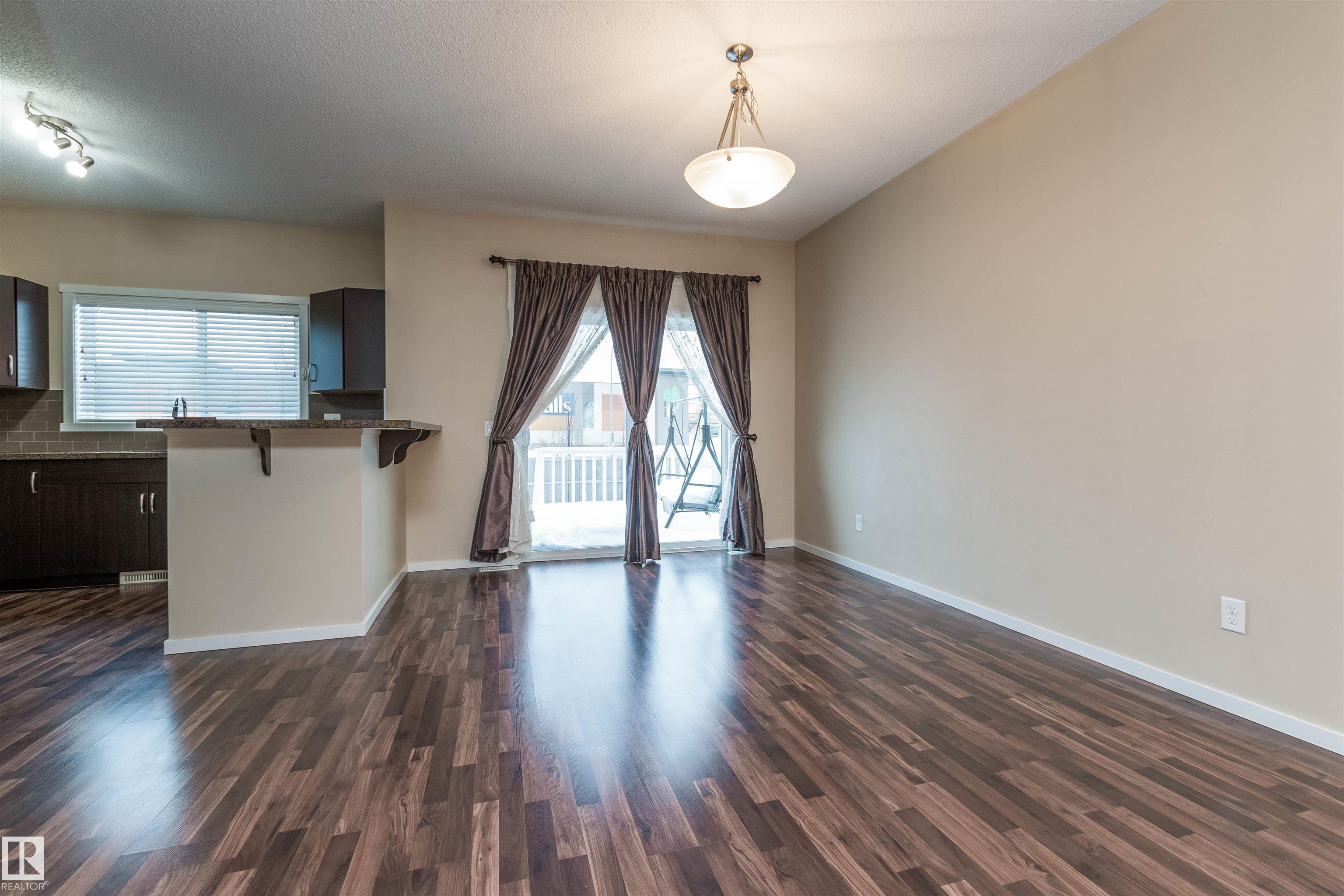 7526 Ellesmere Way, Emerald Hills, Sherwood Park