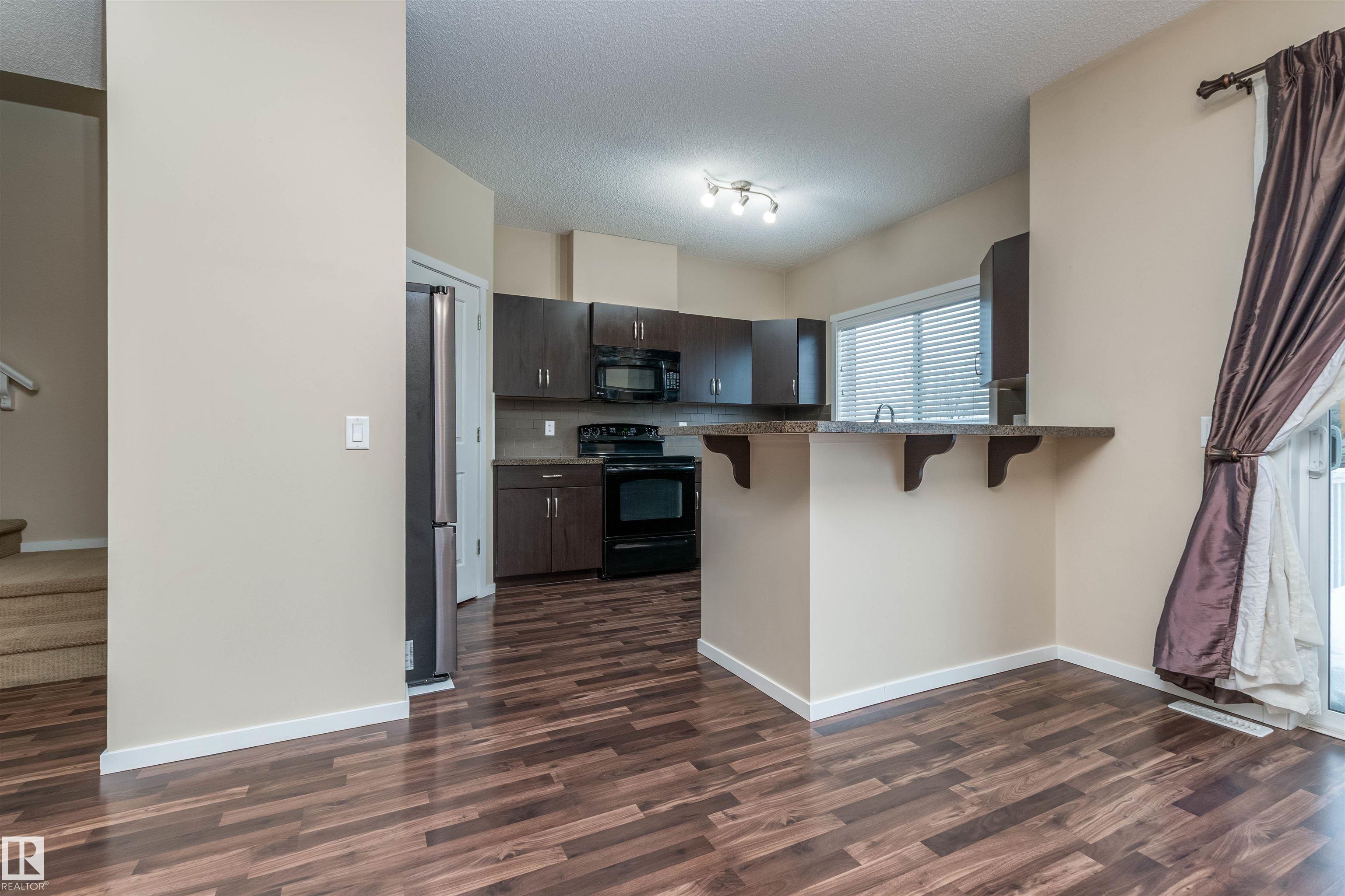 Photo 7 at 7526 Ellesmere Way, Emerald Hills, Sherwood Park