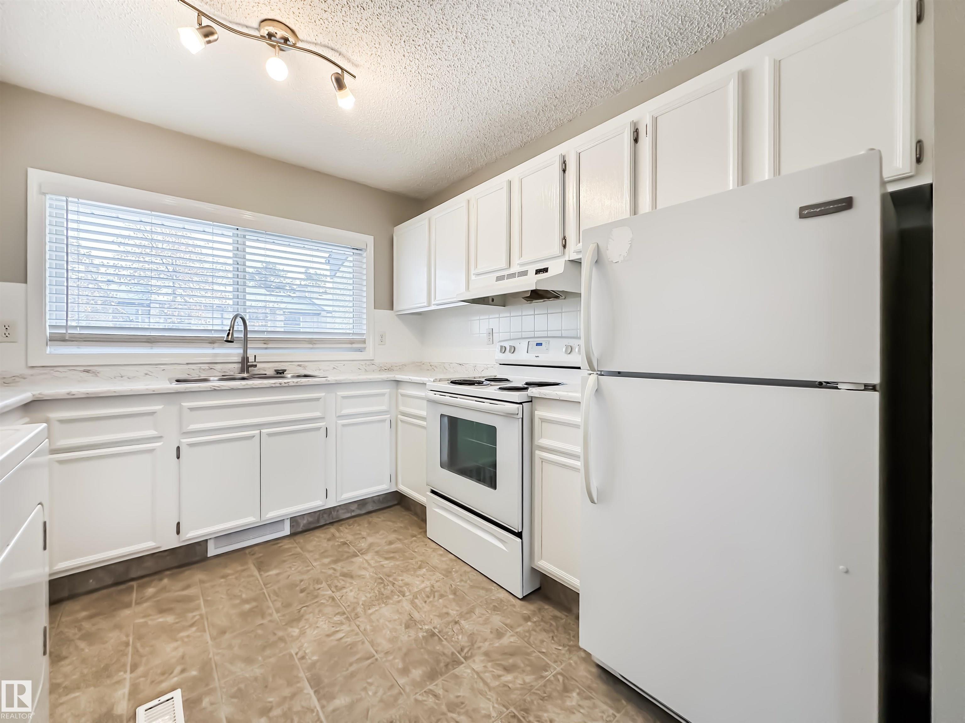 Photo 20 at 50 - 6220 172 Street NW, Callingwood South, Edmonton