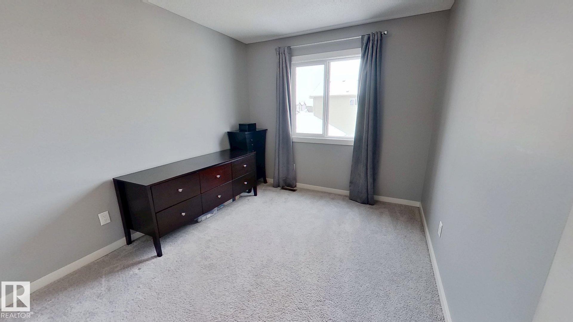 Photo 10 at 2652 Maple Way NW, Maple Crest, Edmonton