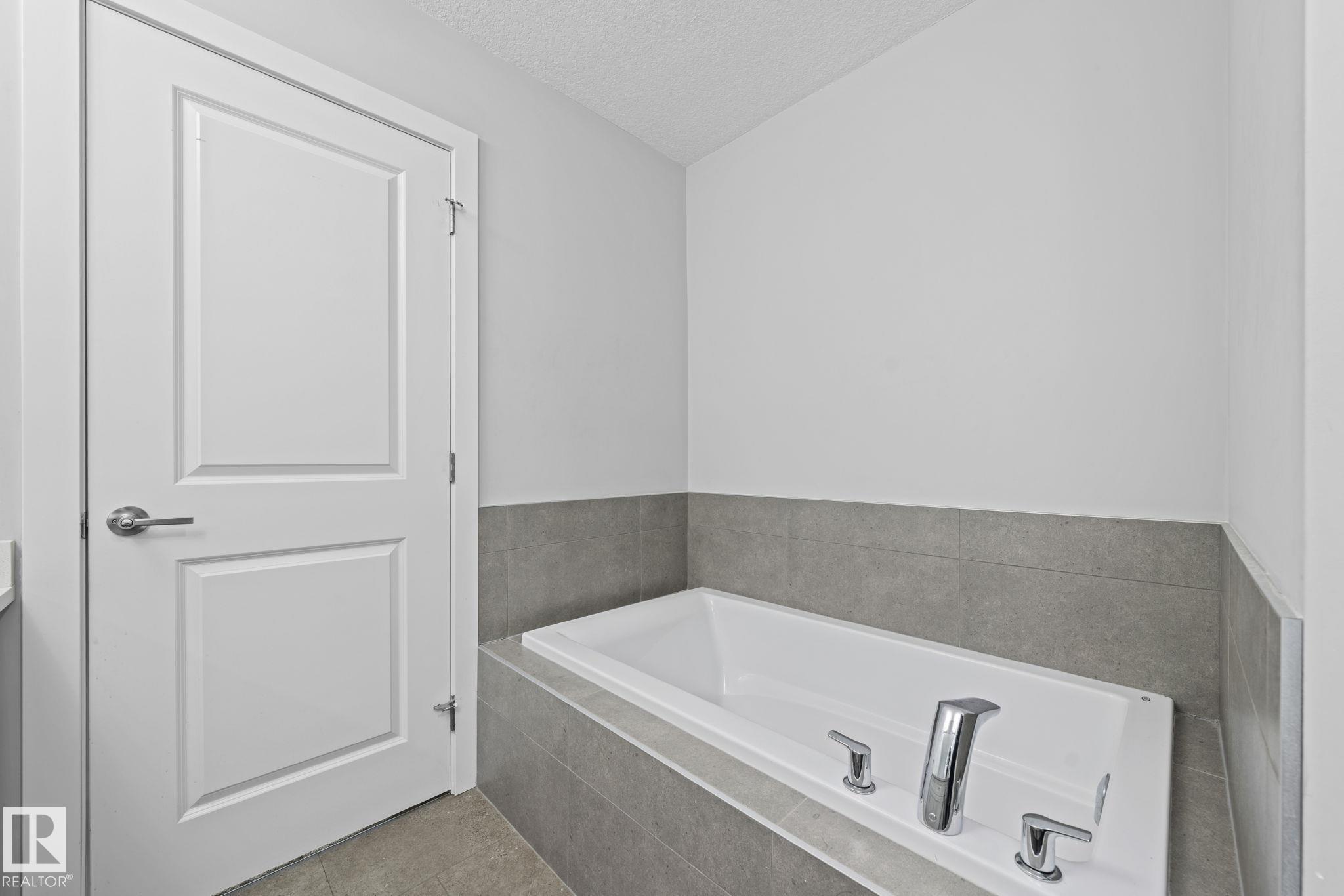 Photo 33 at 22035 80 Avenue NW, Rosenthal, Edmonton