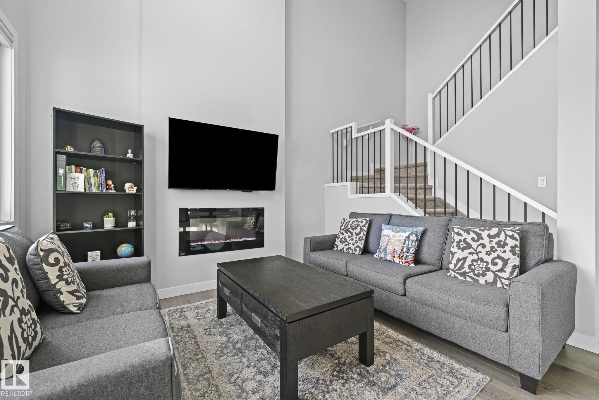 Photo 9 at 22035 80 Avenue NW, Rosenthal, Edmonton