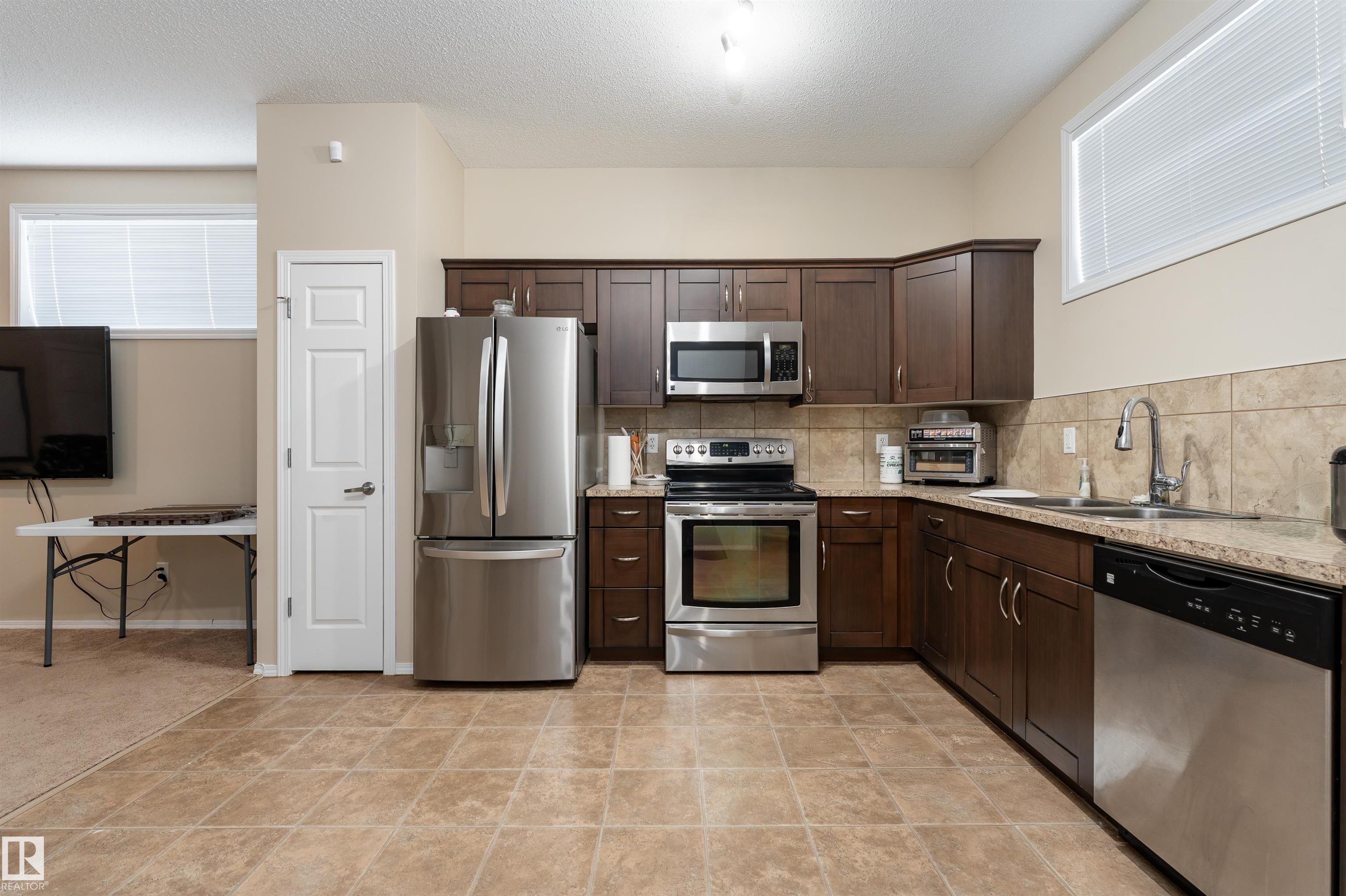 Photo 17 at 144 - 142 Selkirk Place, Suntree, Leduc