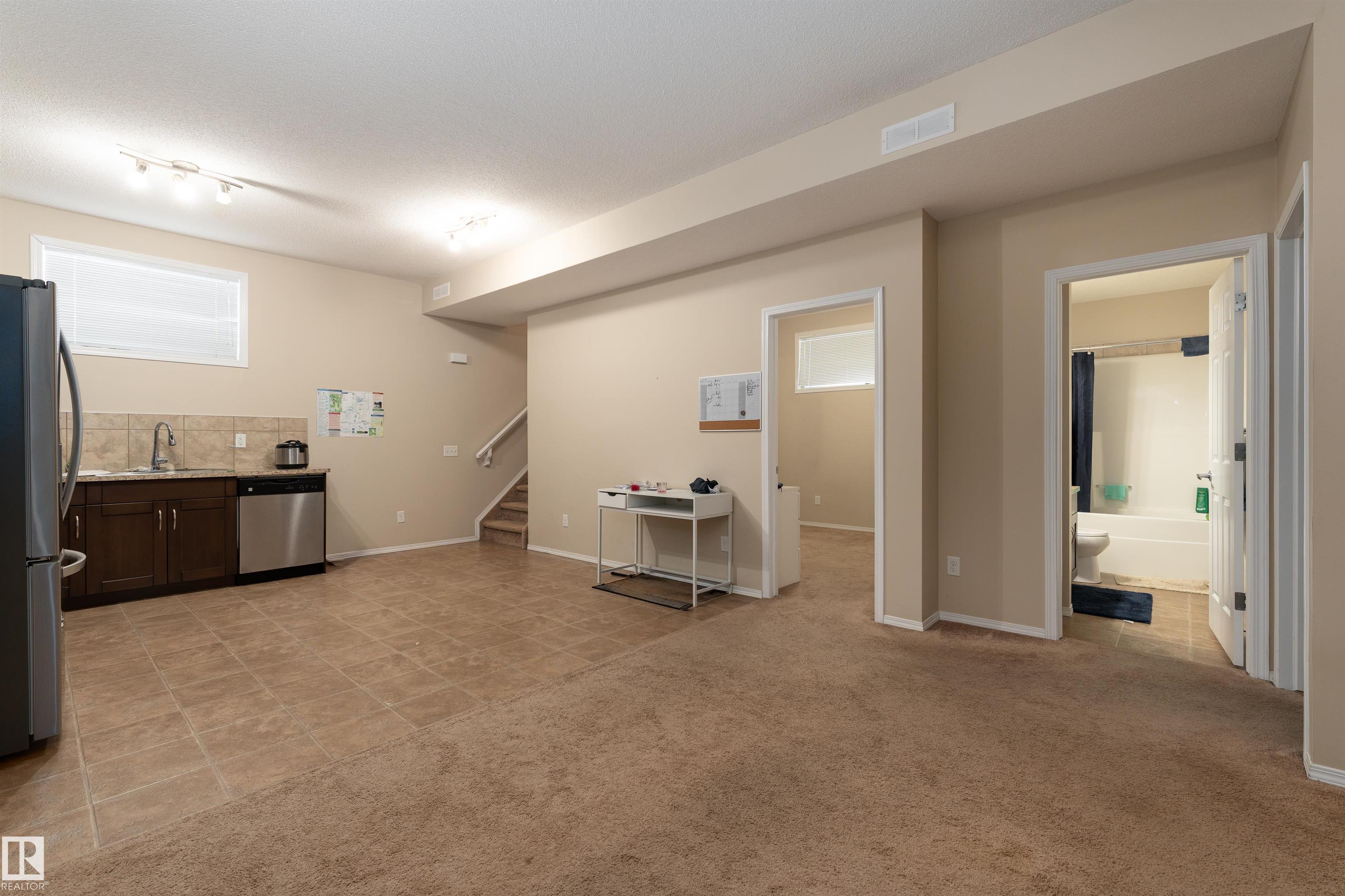 Photo 18 at 144 - 142 Selkirk Place, Suntree, Leduc