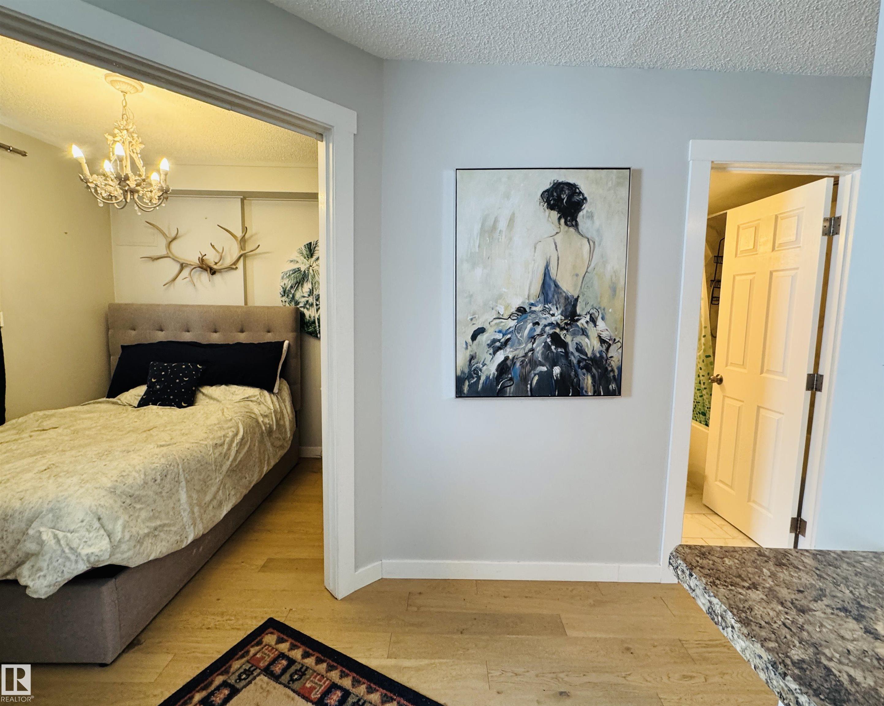 Photo 13 at 105 - 10230 120 Street NW, Wîhkwêntôwin, Edmonton