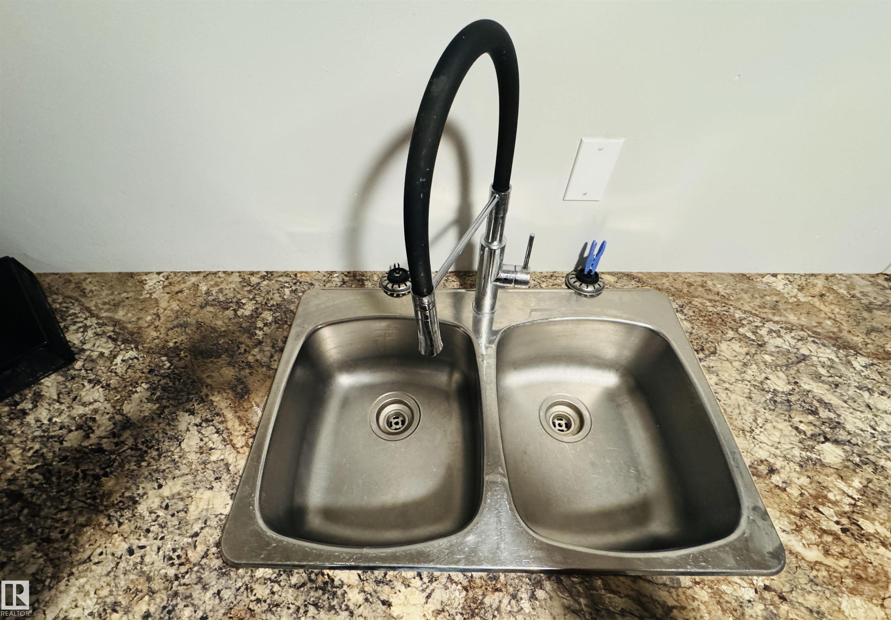 Photo 7 at 105 - 10230 120 Street NW, Wîhkwêntôwin, Edmonton