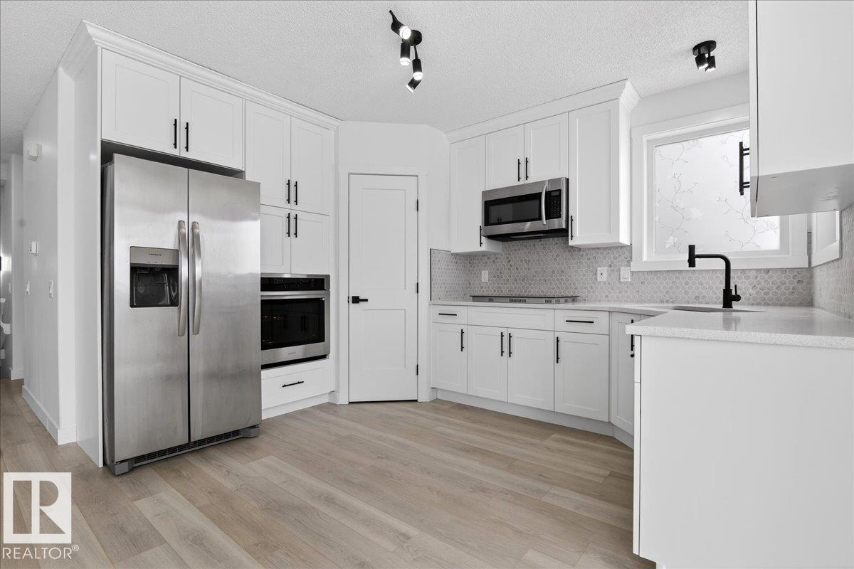 Photo 12 at 8916 175 Avenue NW, Klarvatten, Edmonton