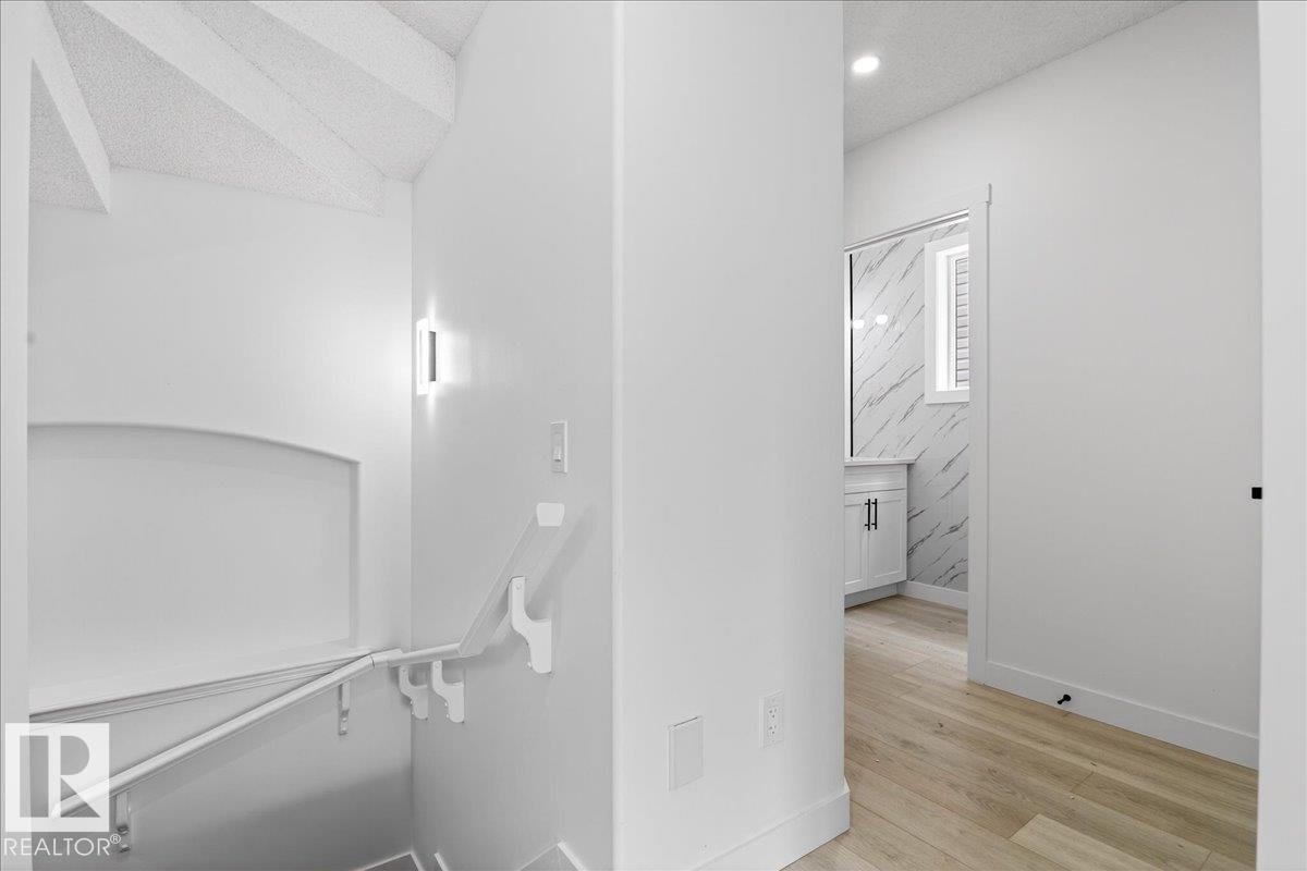 Photo 15 at 8916 175 Avenue NW, Klarvatten, Edmonton