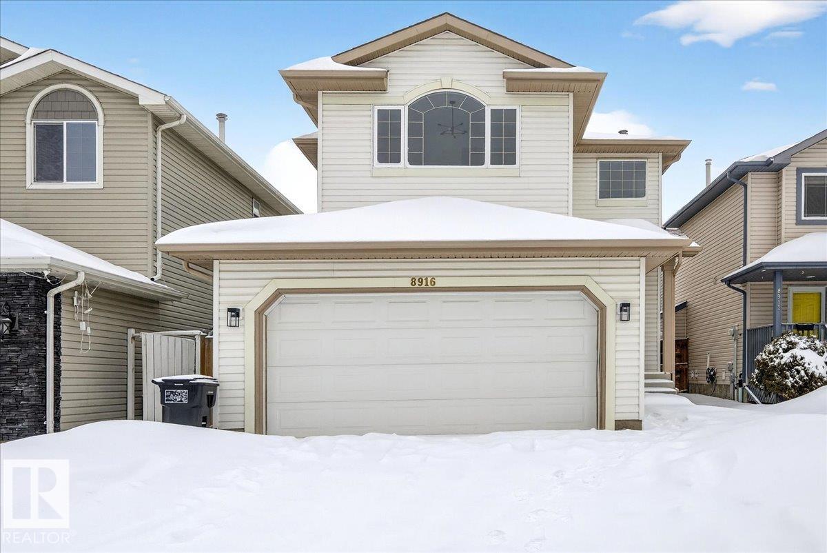 8916 175 Avenue NW, Klarvatten, Edmonton