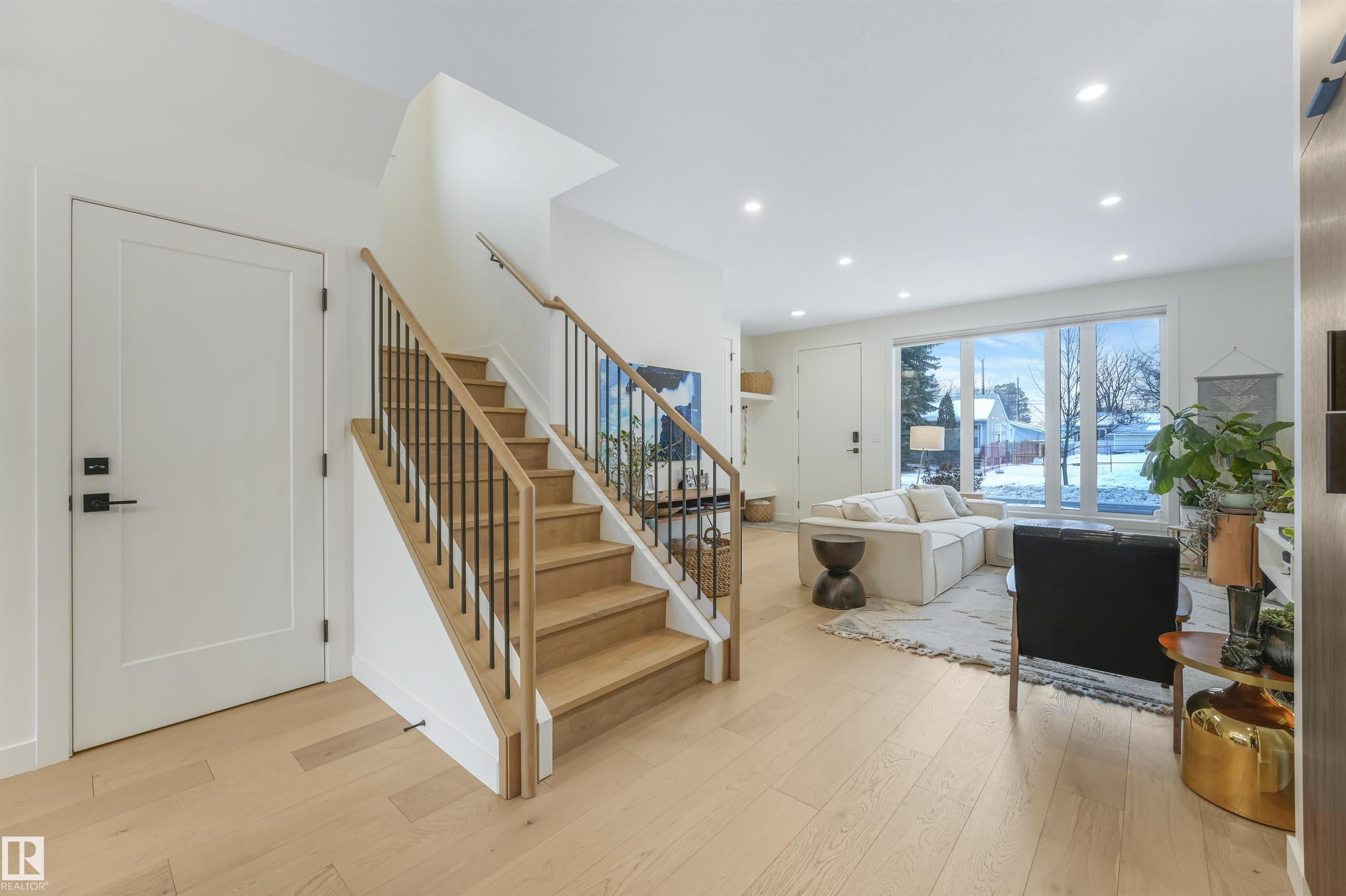 Photo 12 at 8634 79 Street NW, Idylwylde, Edmonton