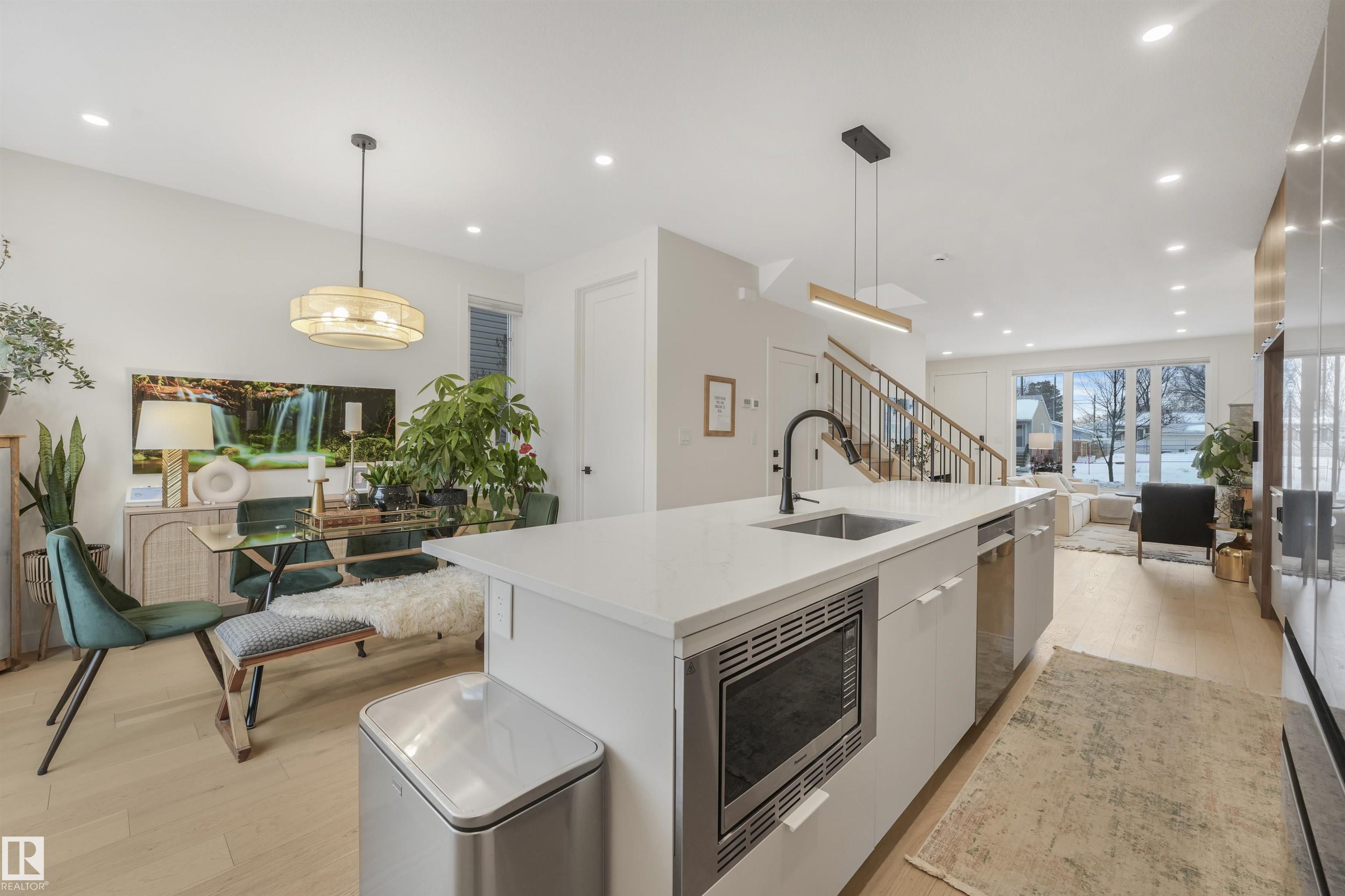 Photo 17 at 8634 79 Street NW, Idylwylde, Edmonton