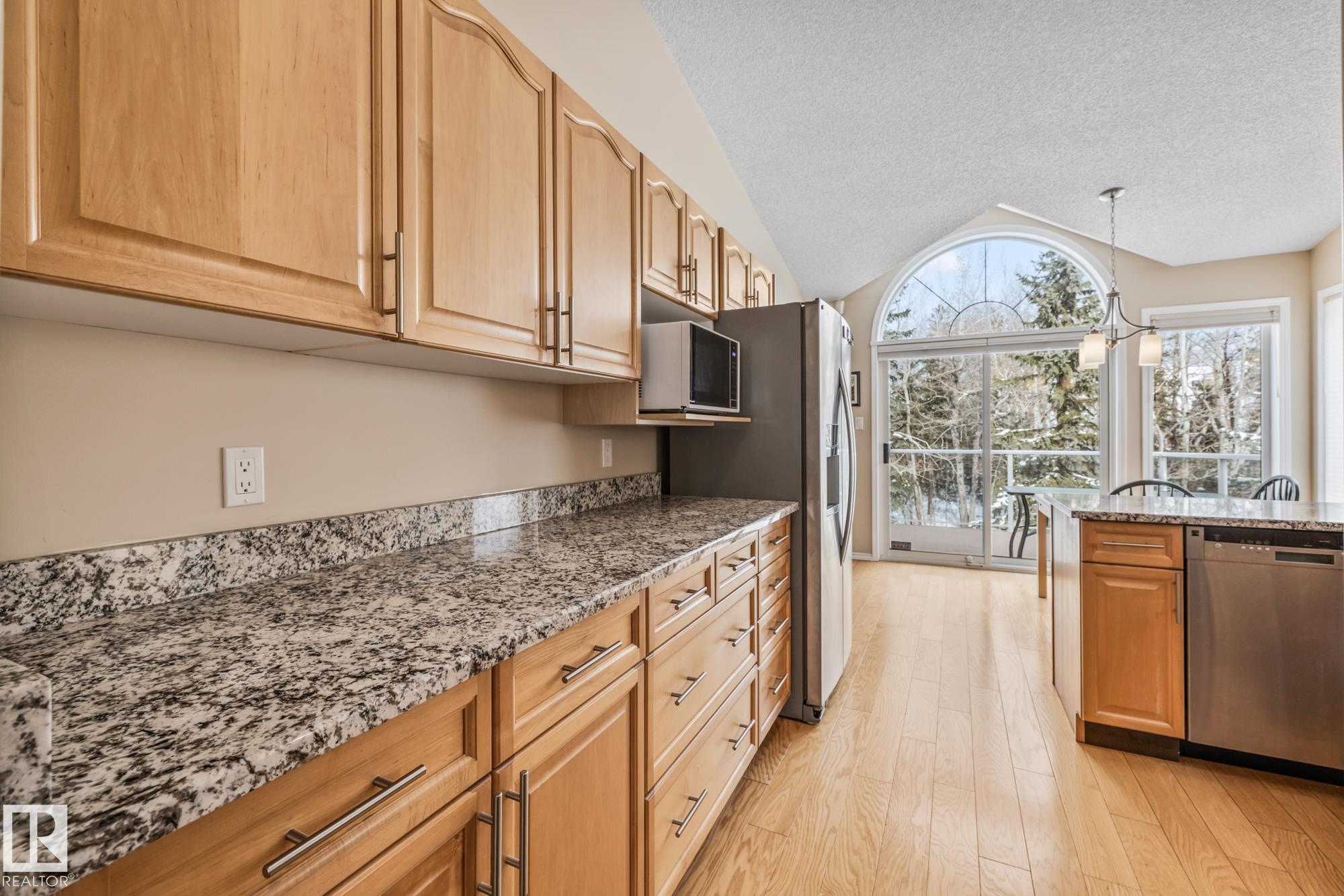 Photo 13 at 48 - 920 119 Street NW, Twin Brooks, Edmonton