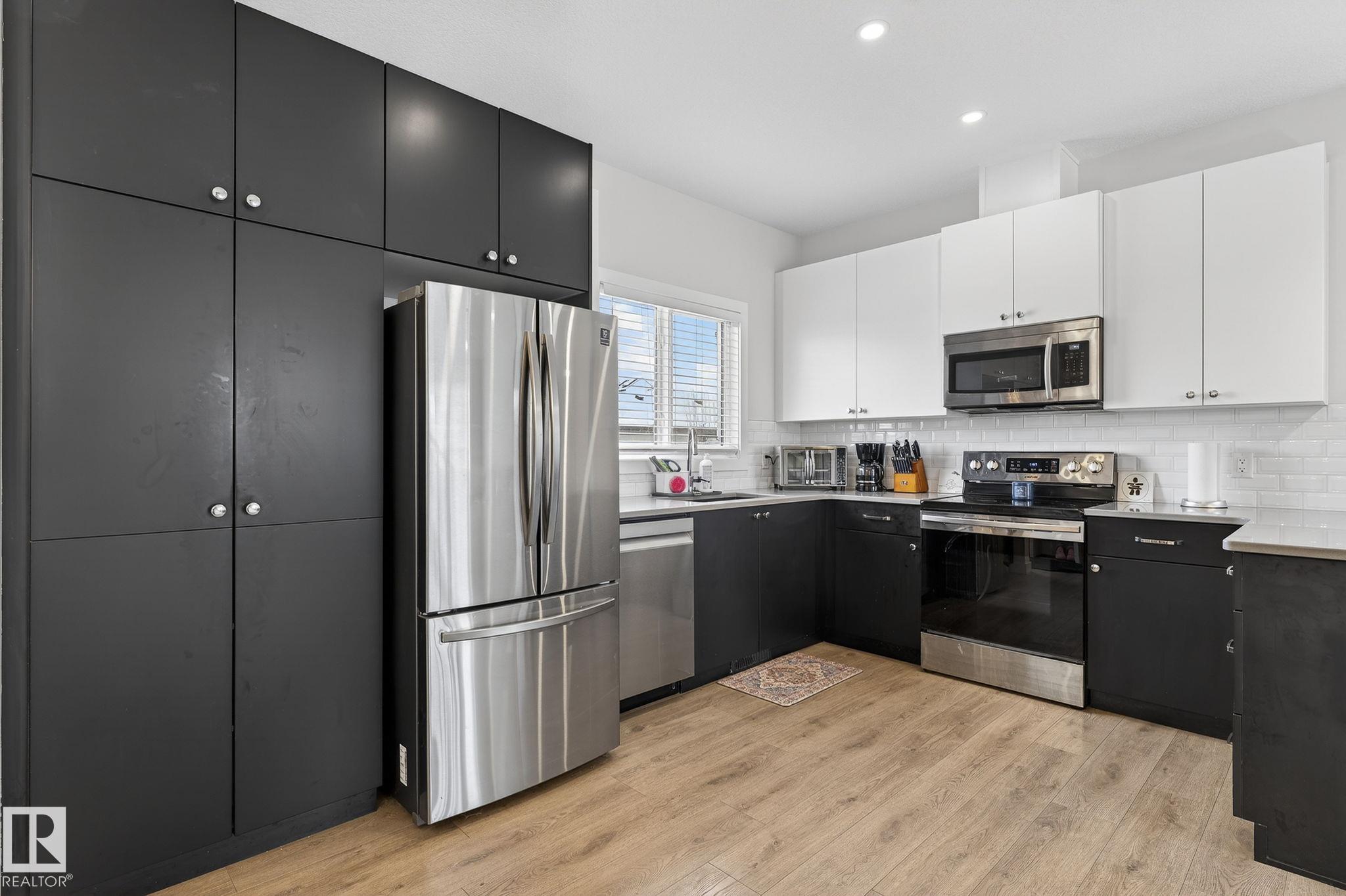 Photo 11 at 17 Fenwyck Boulevard, Fenwyck, Spruce Grove