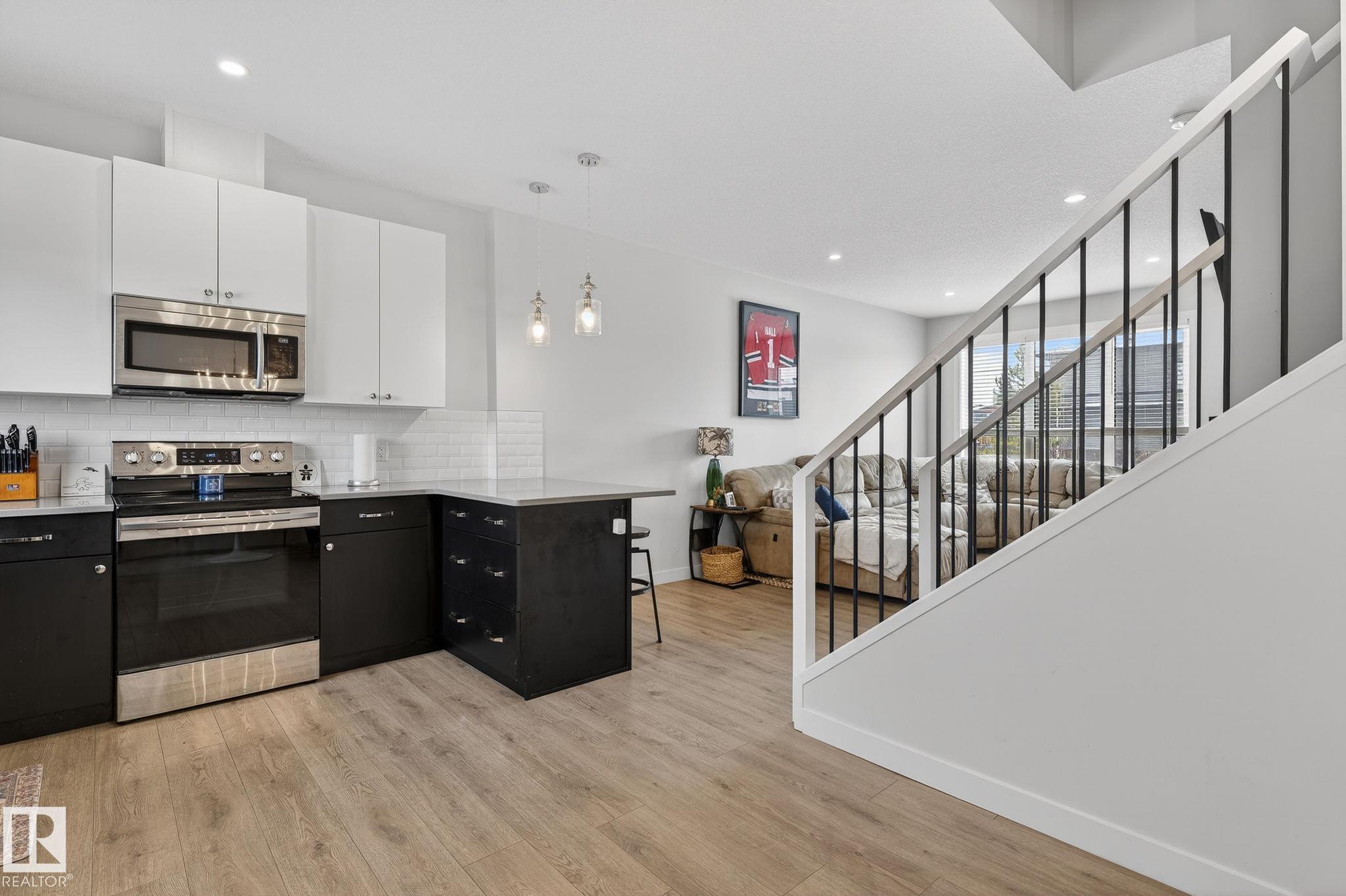 Photo 13 at 17 Fenwyck Boulevard, Fenwyck, Spruce Grove