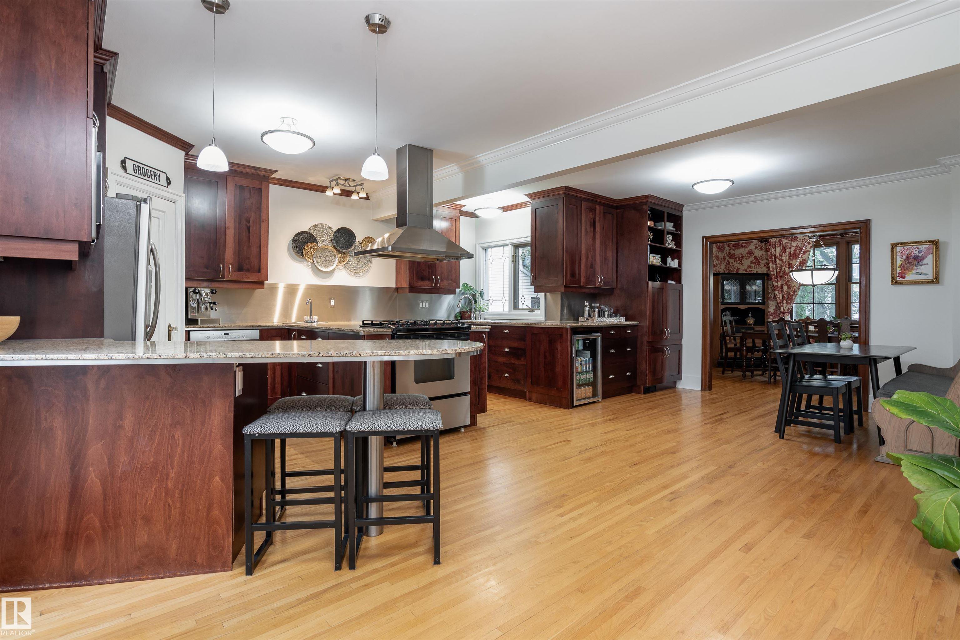 Photo 16 at 10015 97 Avenue NW, Rossdale, Edmonton