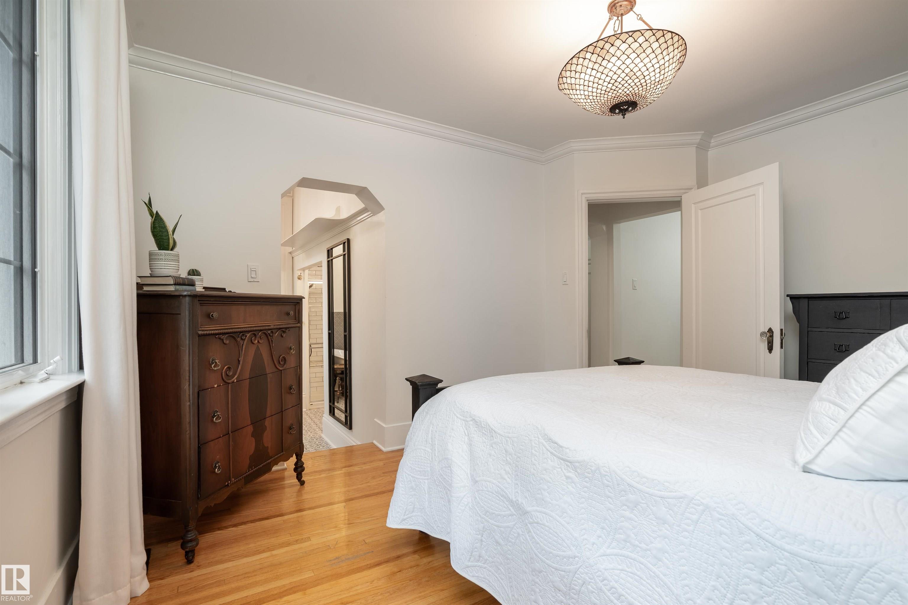 Photo 20 at 10015 97 Avenue NW, Rossdale, Edmonton