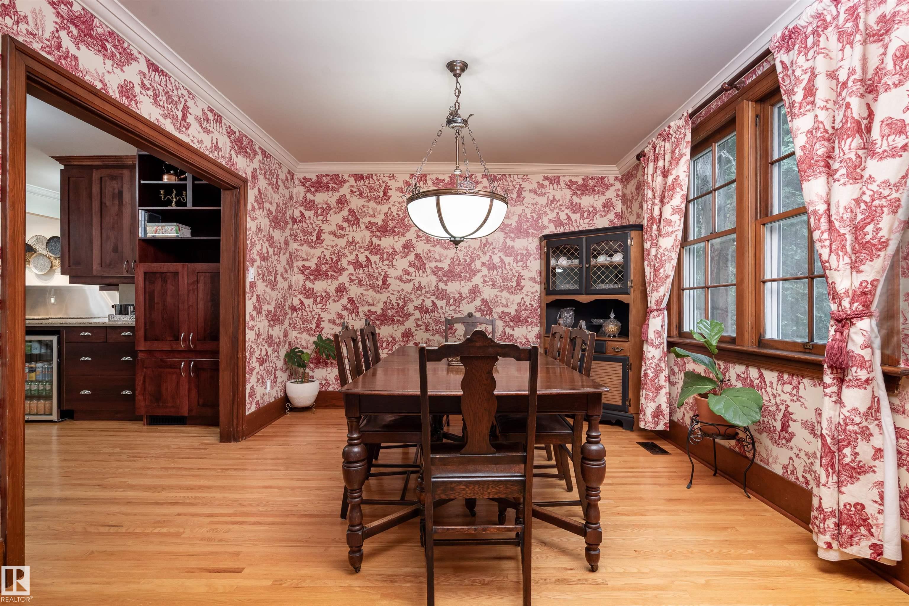 10015 97 Avenue NW, Rossdale, Edmonton