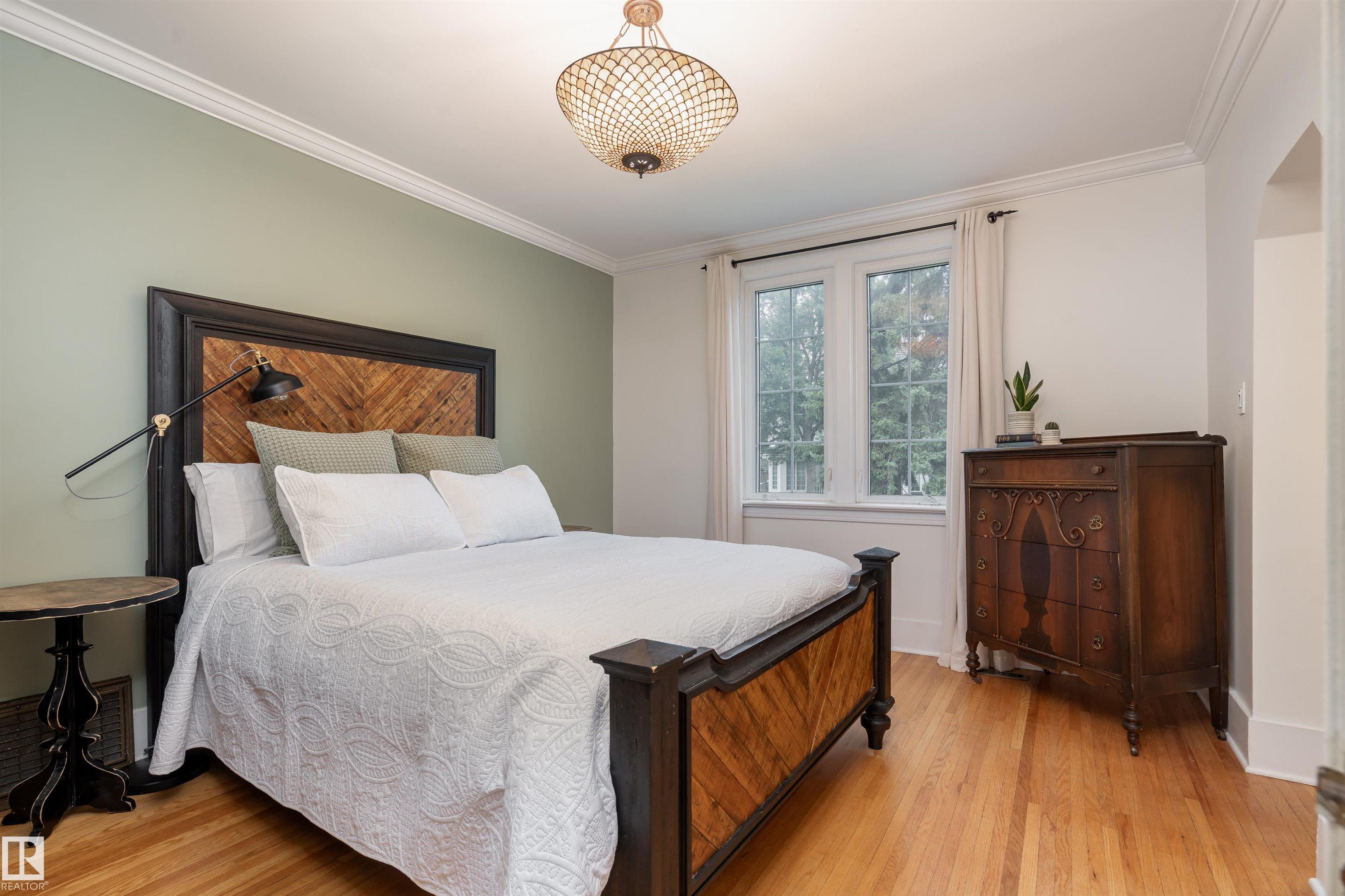 10015 97 Avenue NW, Rossdale, Edmonton