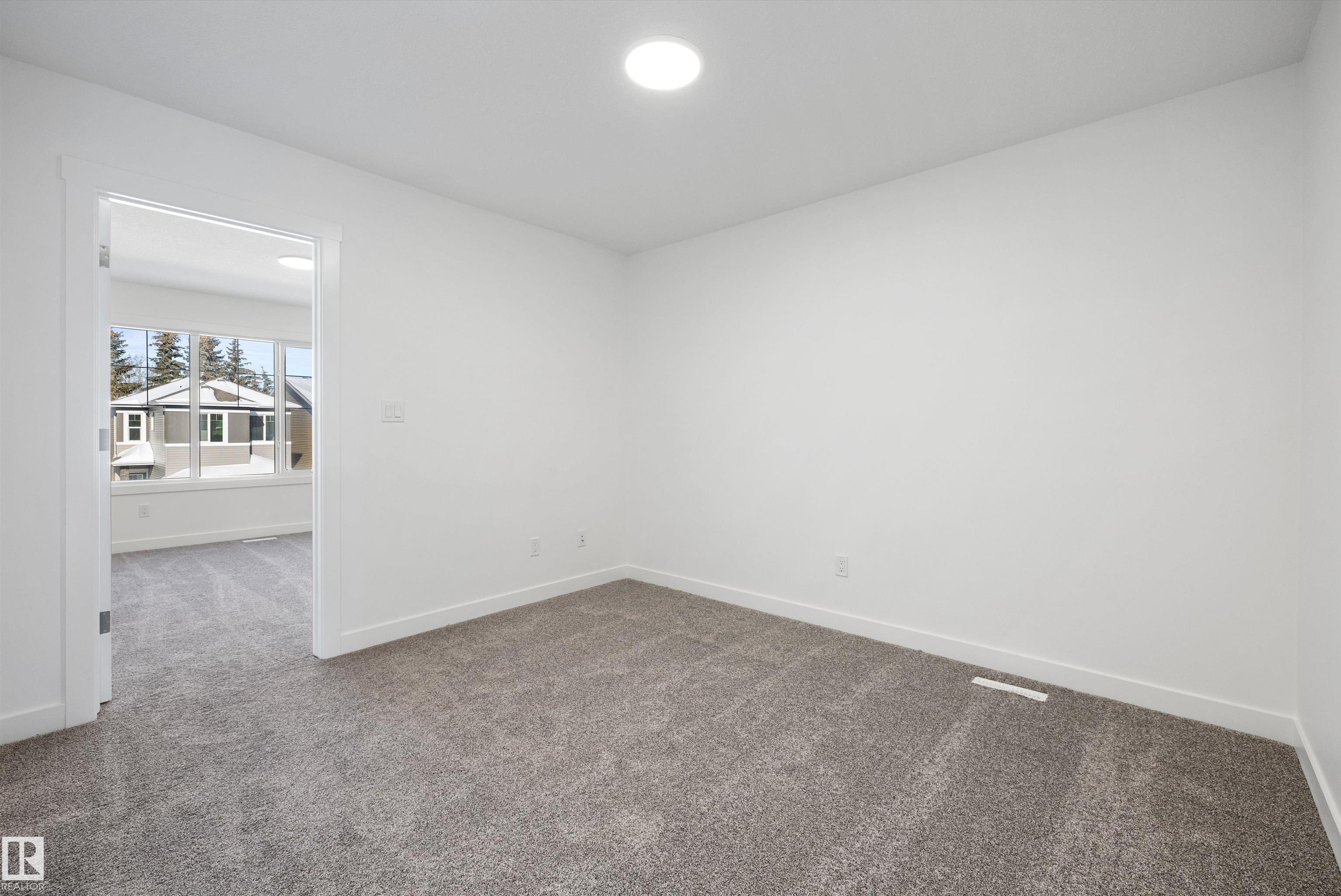 Photo 19 at 20711 43 Avenue NW, Edgemont, Edmonton