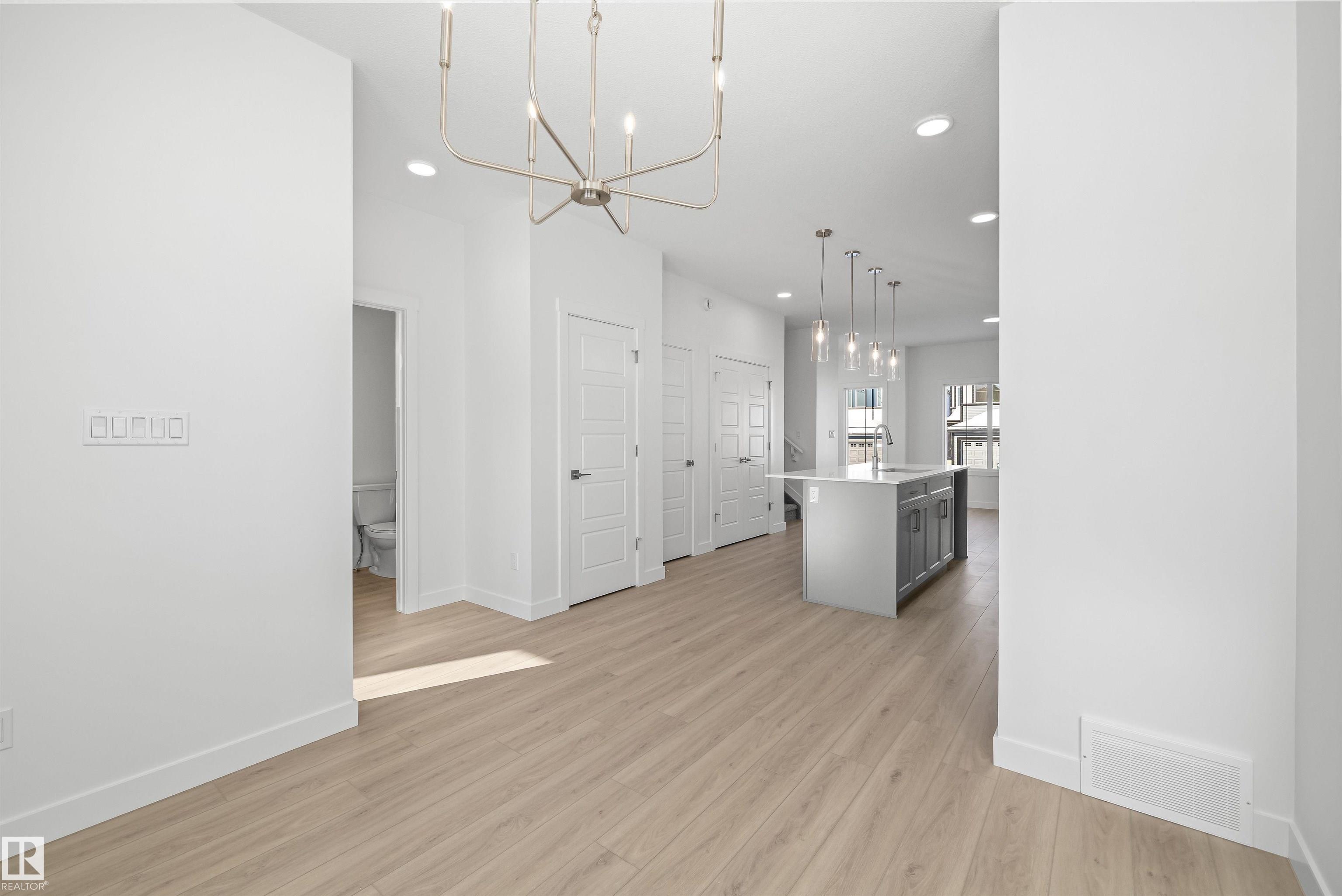 Photo 12 at 20715 43 Avenue NW, Edgemont, Edmonton