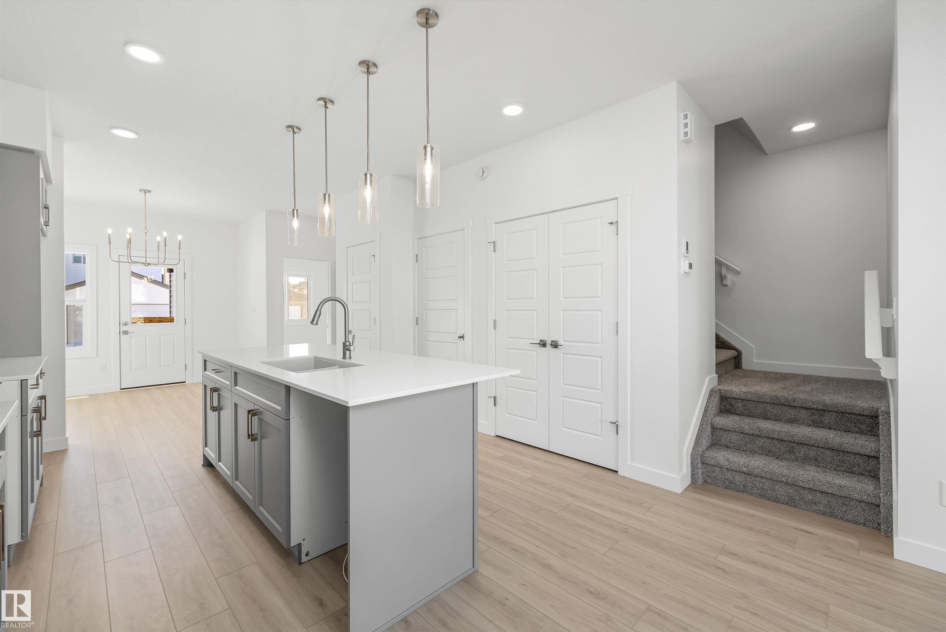 Photo 9 at 20715 43 Avenue NW, Edgemont, Edmonton