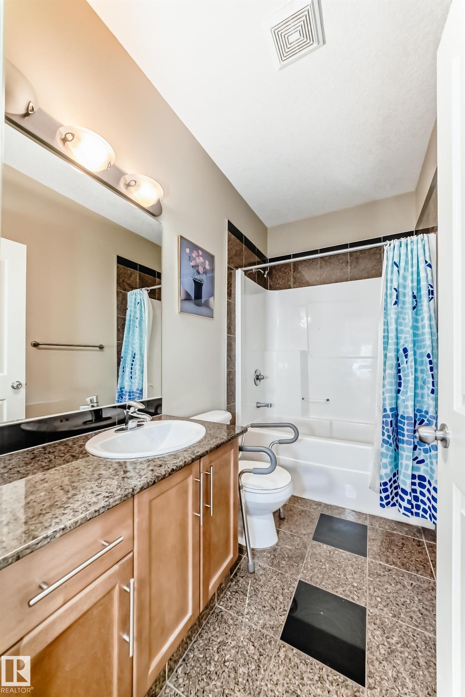 Photo 27 at 16104 136 Street NW, Carlton, Edmonton