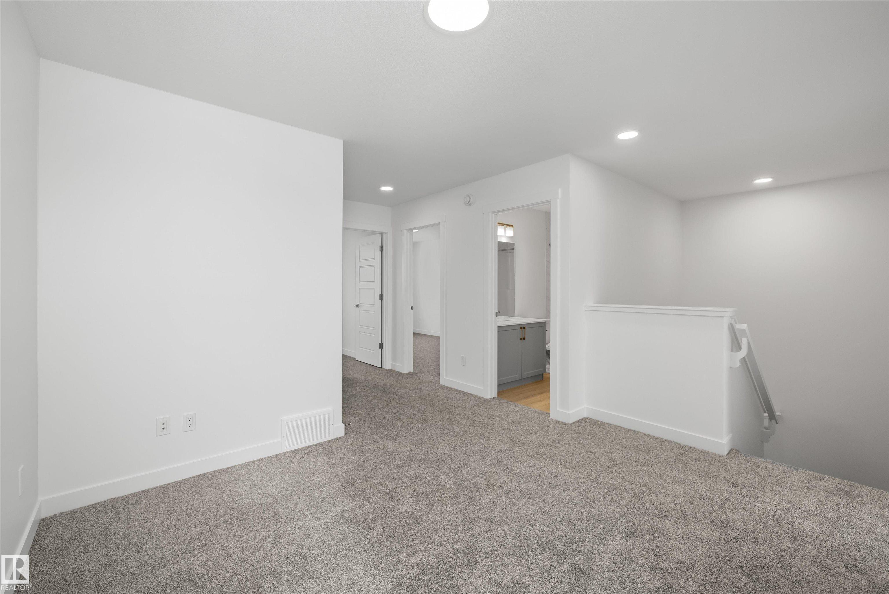 https://zimg.paragon.ice.com/ParagonImages/Property/PM/RAE/225388566/20/0/0/9e1398f5cc04dd65dbf6cce39aee3eb9/1/af83832461283c8d88e31cd2fc3e2cea/225388566-ade12c0f-4b68-468e-9fbc-8b3ba0d22519.JPG