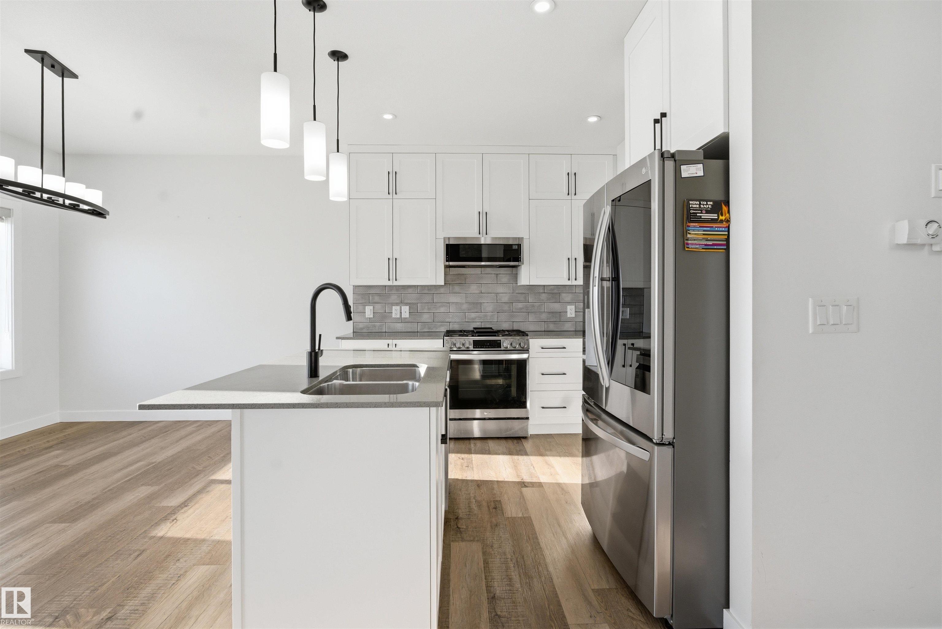 Photo 9 at 8624 223 Street NW, Rosenthal, Edmonton