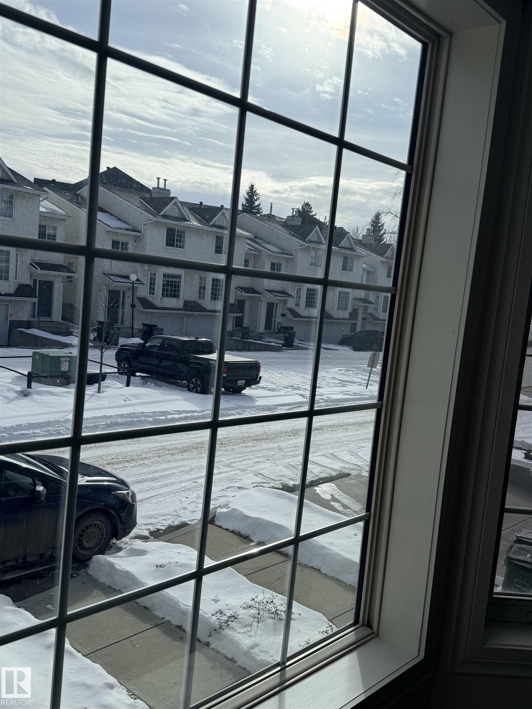 22 - 9703 174 Street NW, Terra Losa, Edmonton