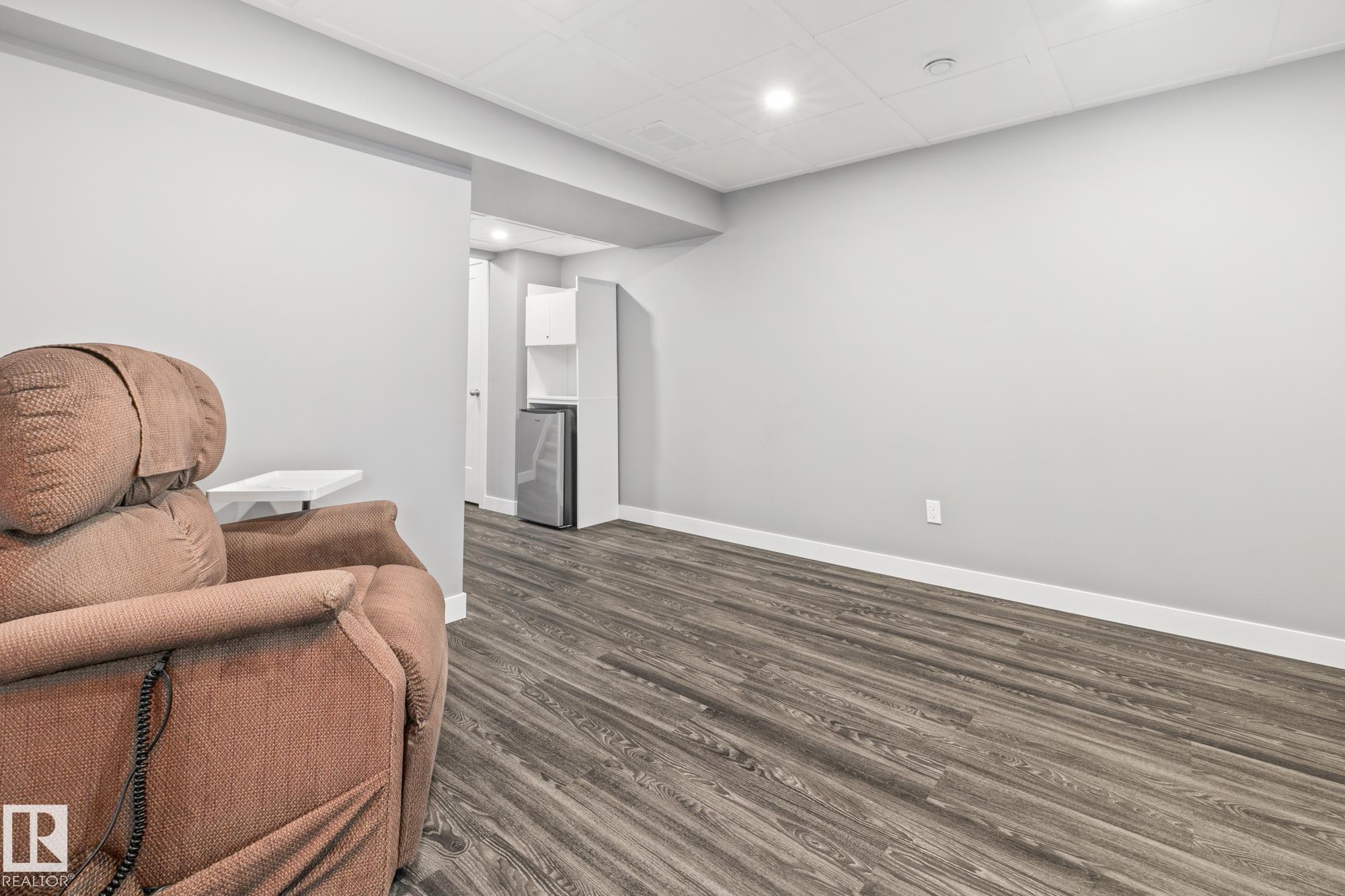 Photo 18 at 10616 97 Street, Morinville