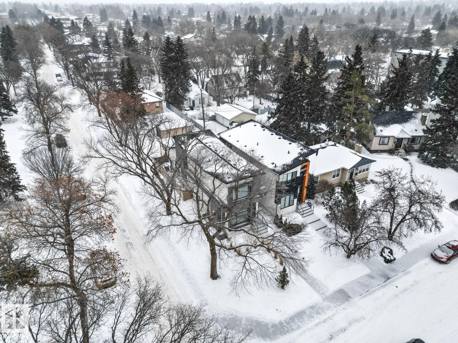 11123 70 Avenue NW, Parkallen, Edmonton