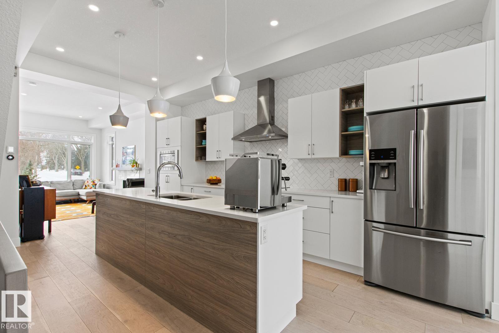 Photo 15 at 11123 70 Avenue NW, Parkallen, Edmonton