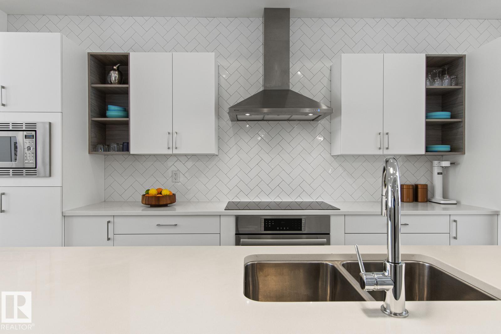 Photo 17 at 11123 70 Avenue NW, Parkallen, Edmonton