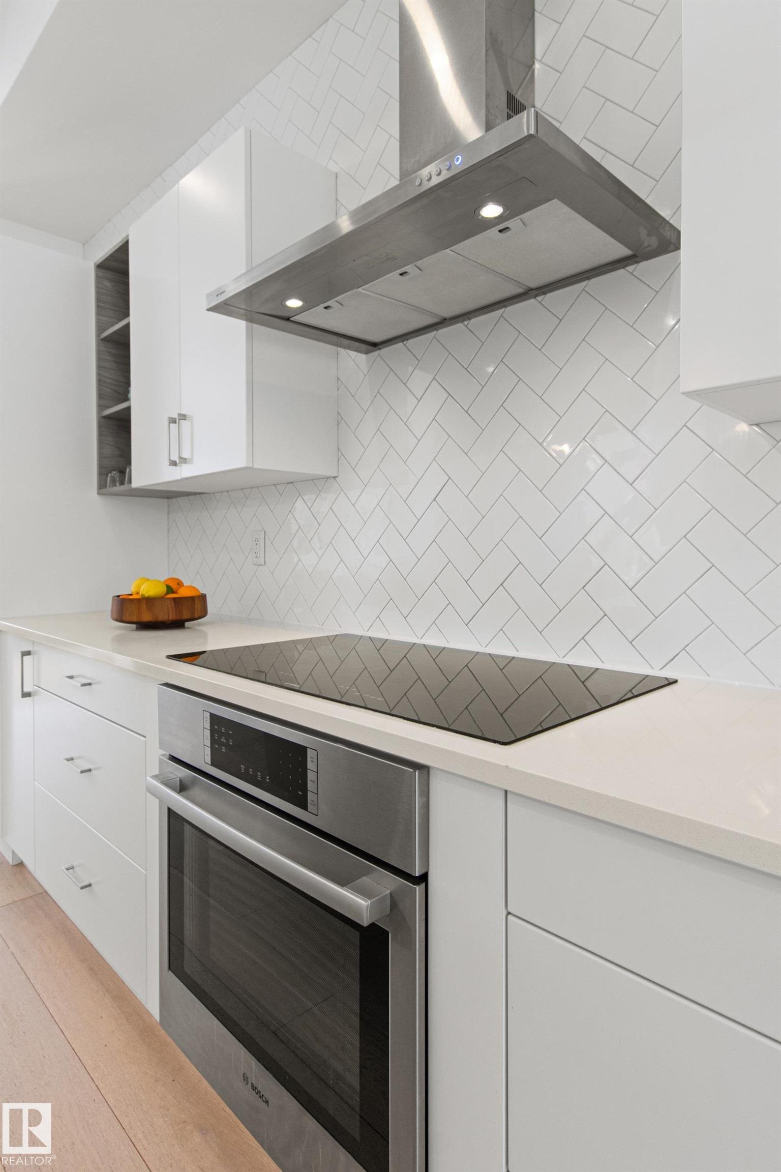 Photo 19 at 11123 70 Avenue NW, Parkallen, Edmonton