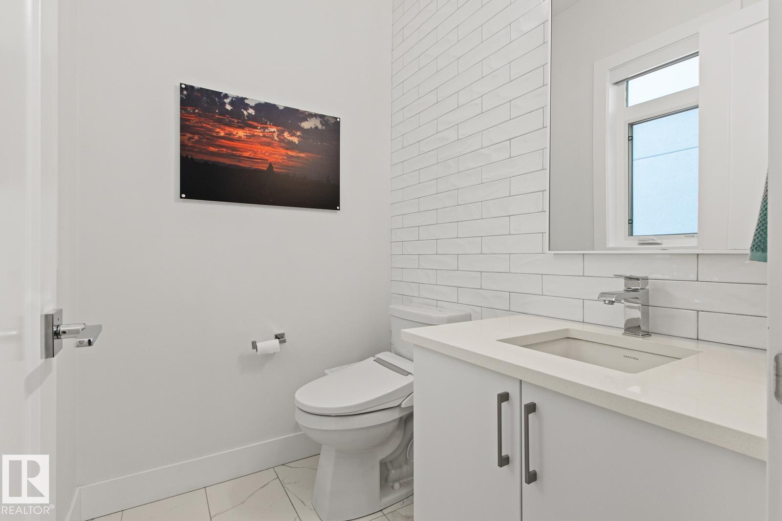 Photo 25 at 11123 70 Avenue NW, Parkallen, Edmonton