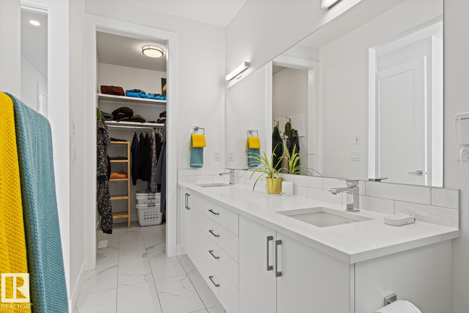 Photo 32 at 11123 70 Avenue NW, Parkallen, Edmonton